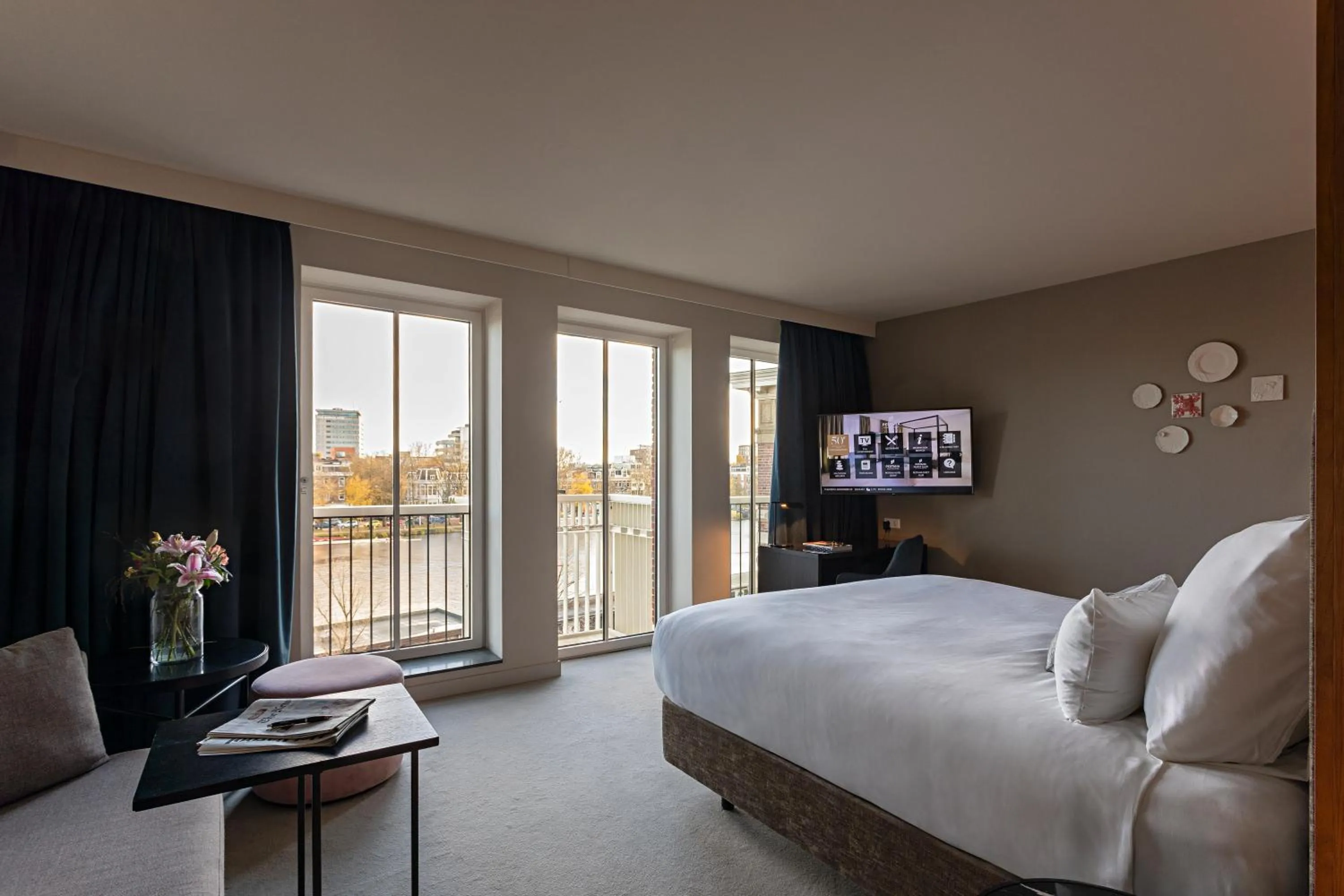 Bed in Pestana Amsterdam Riverside