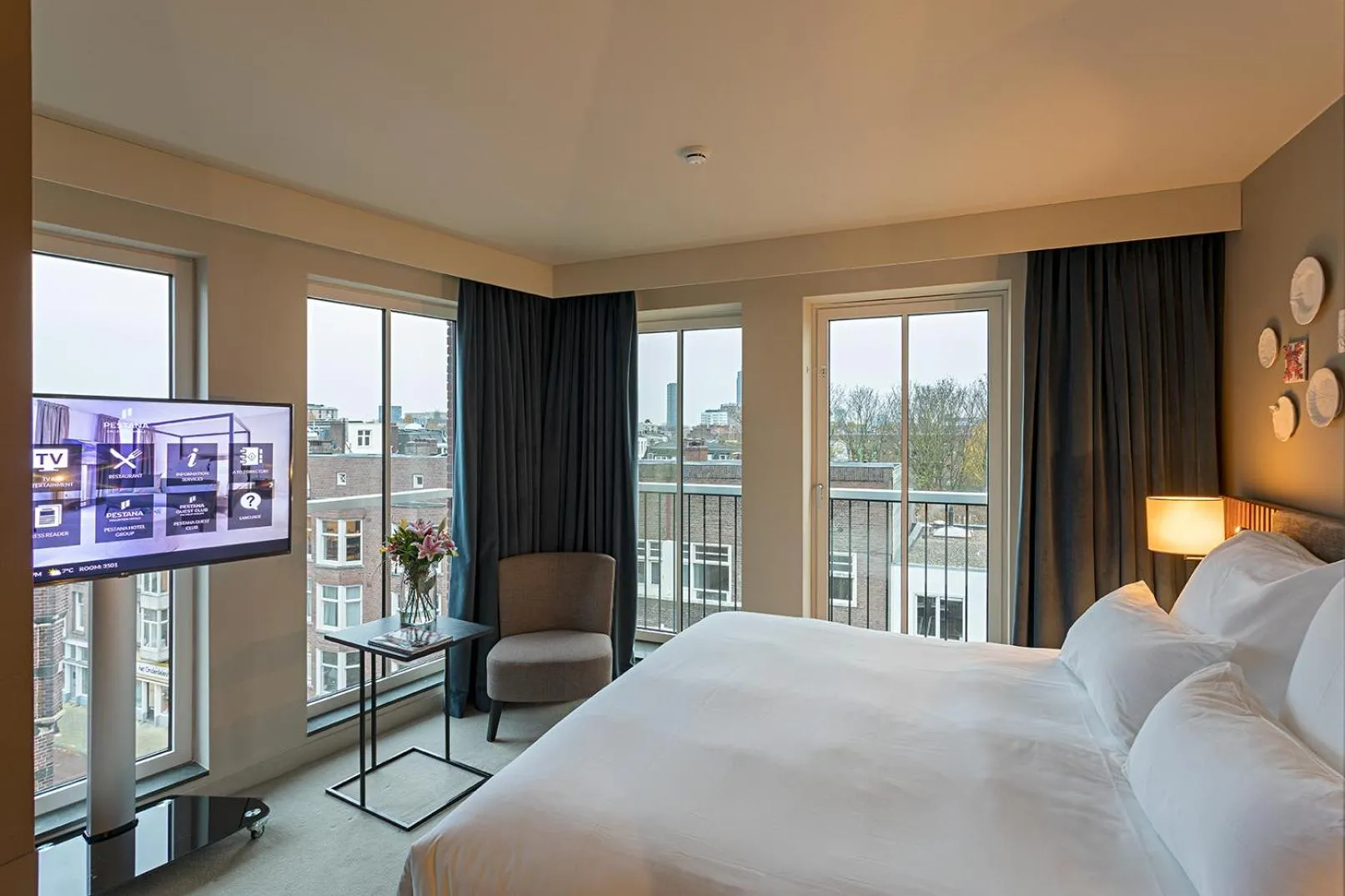 Bed in Pestana Amsterdam Riverside