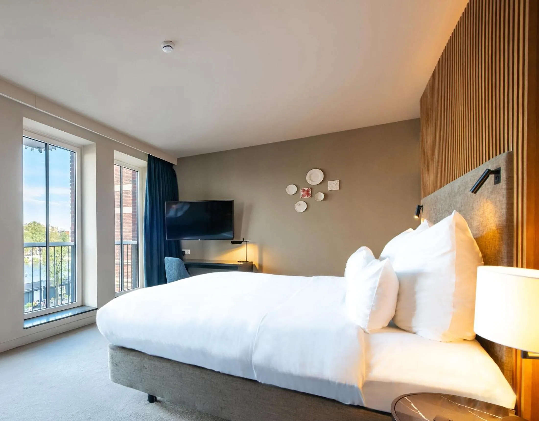 Photo of the whole room, Bed in Pestana Amsterdam Riverside