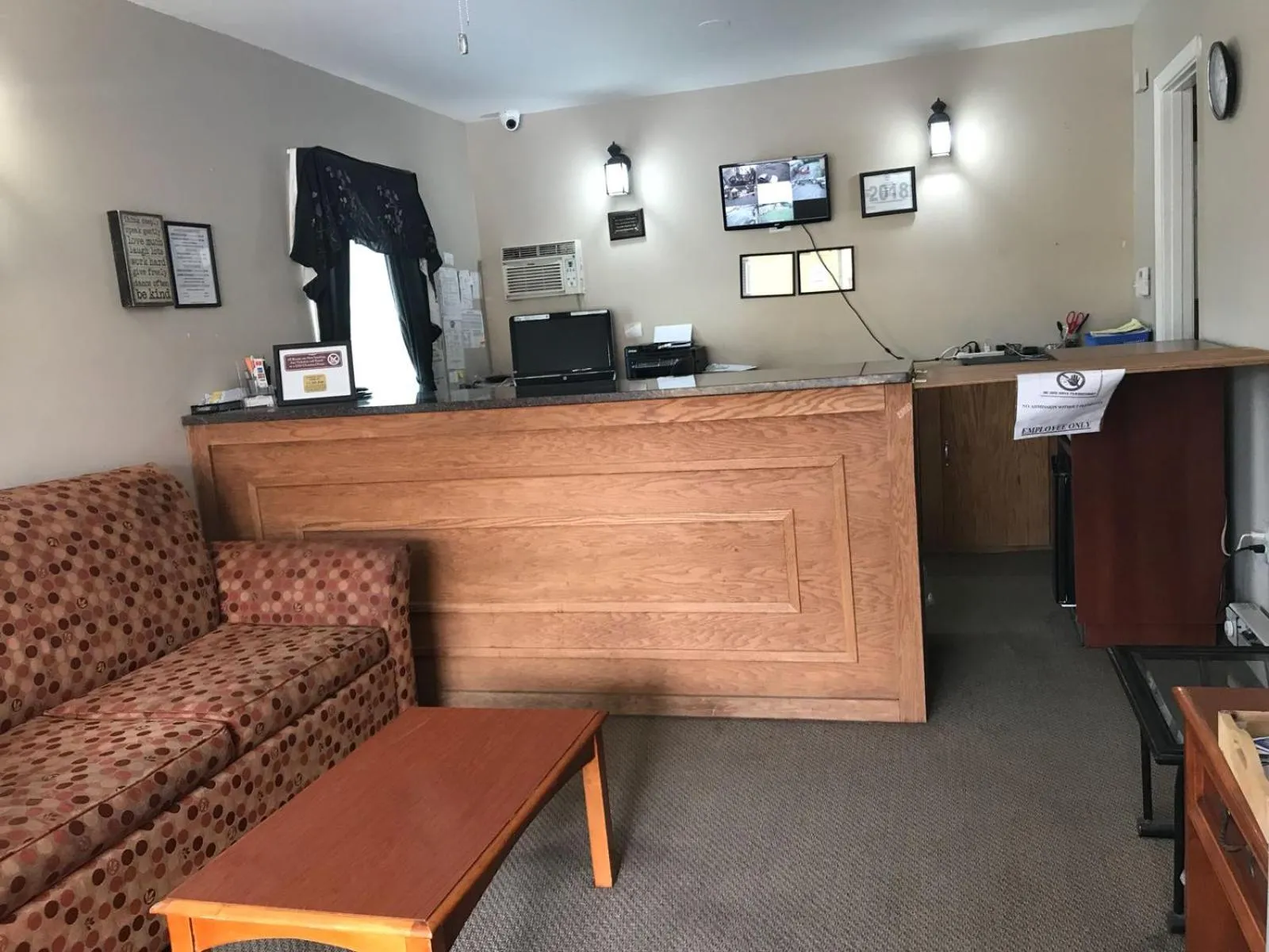 Red Carpet Inn, Alexandria