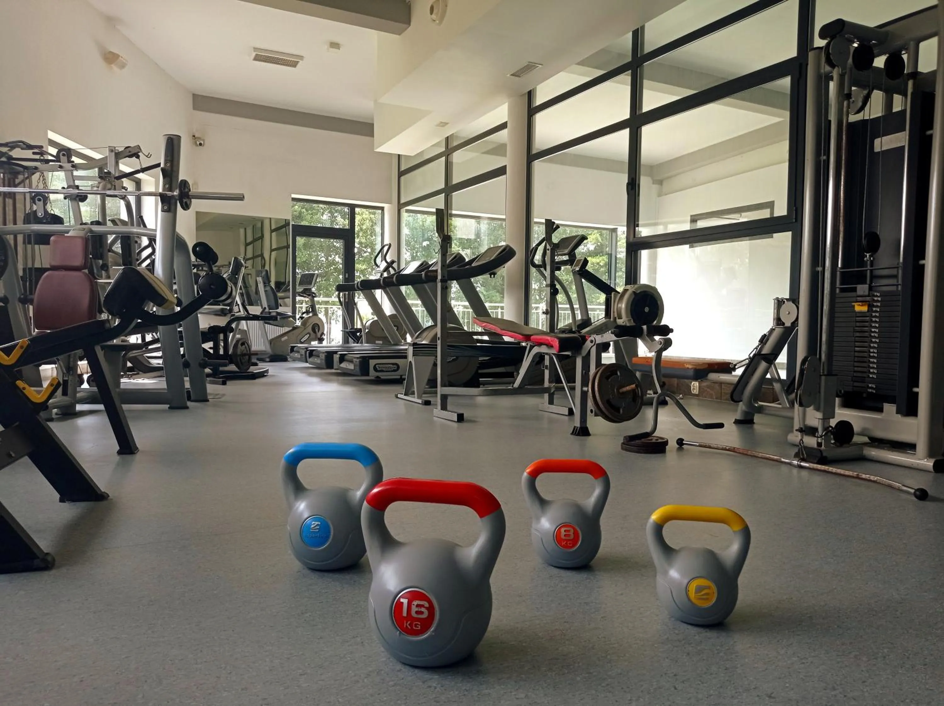 Fitness centre/facilities in Pirat Hotel & SPA-hotel z basenem