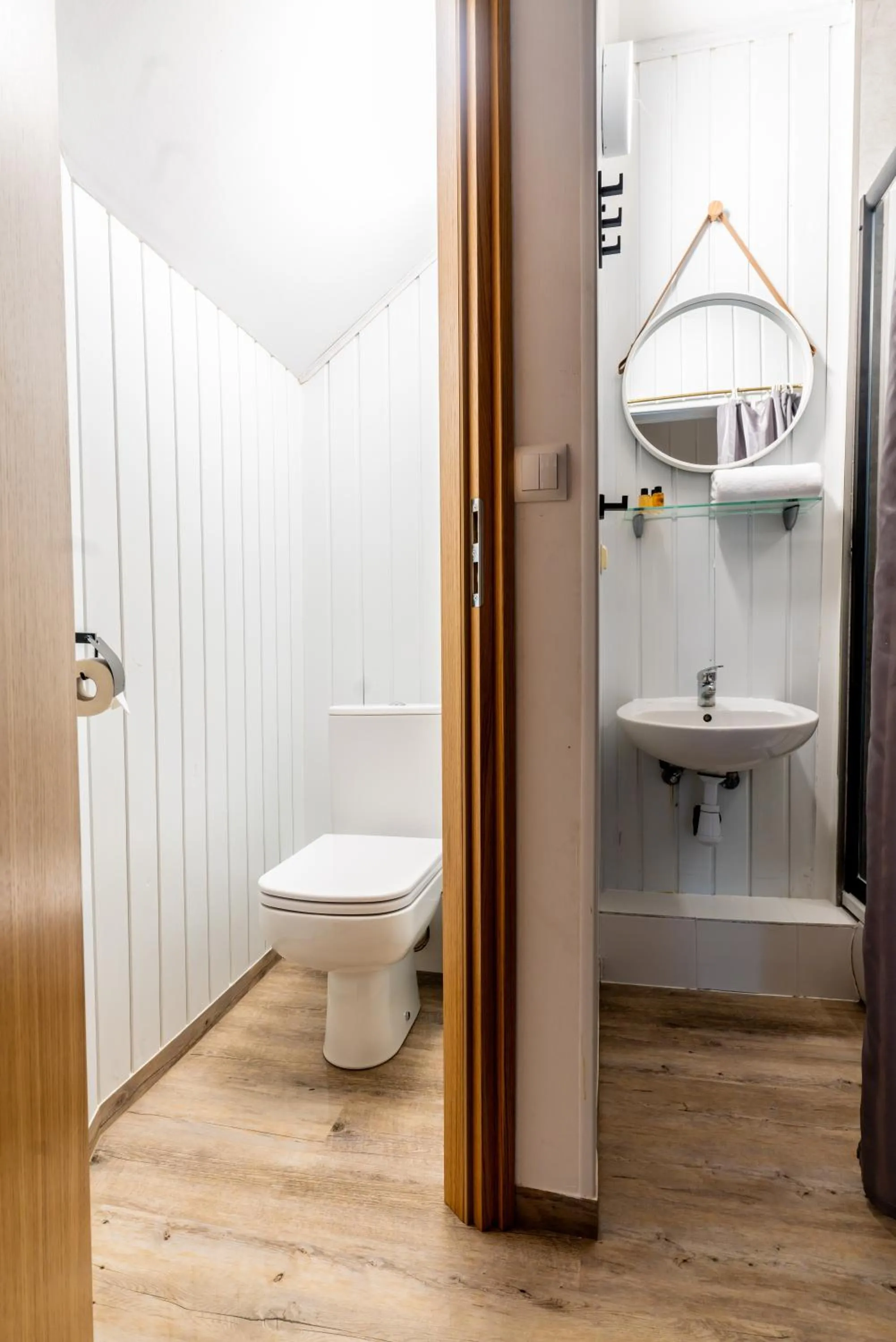 Shower in Pirat Hotel & SPA-hotel z basenem