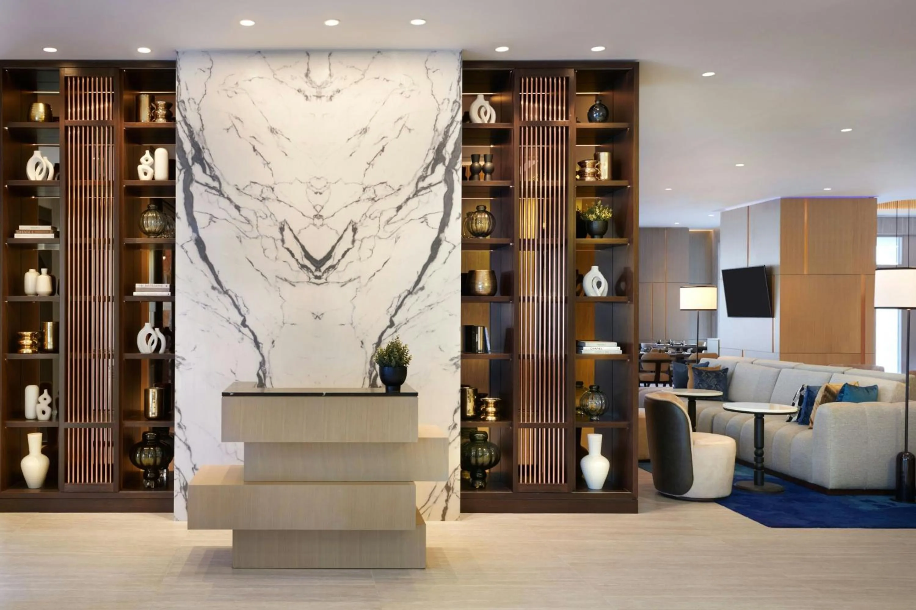 Restaurant/places to eat in Kingston Market Square Hotel