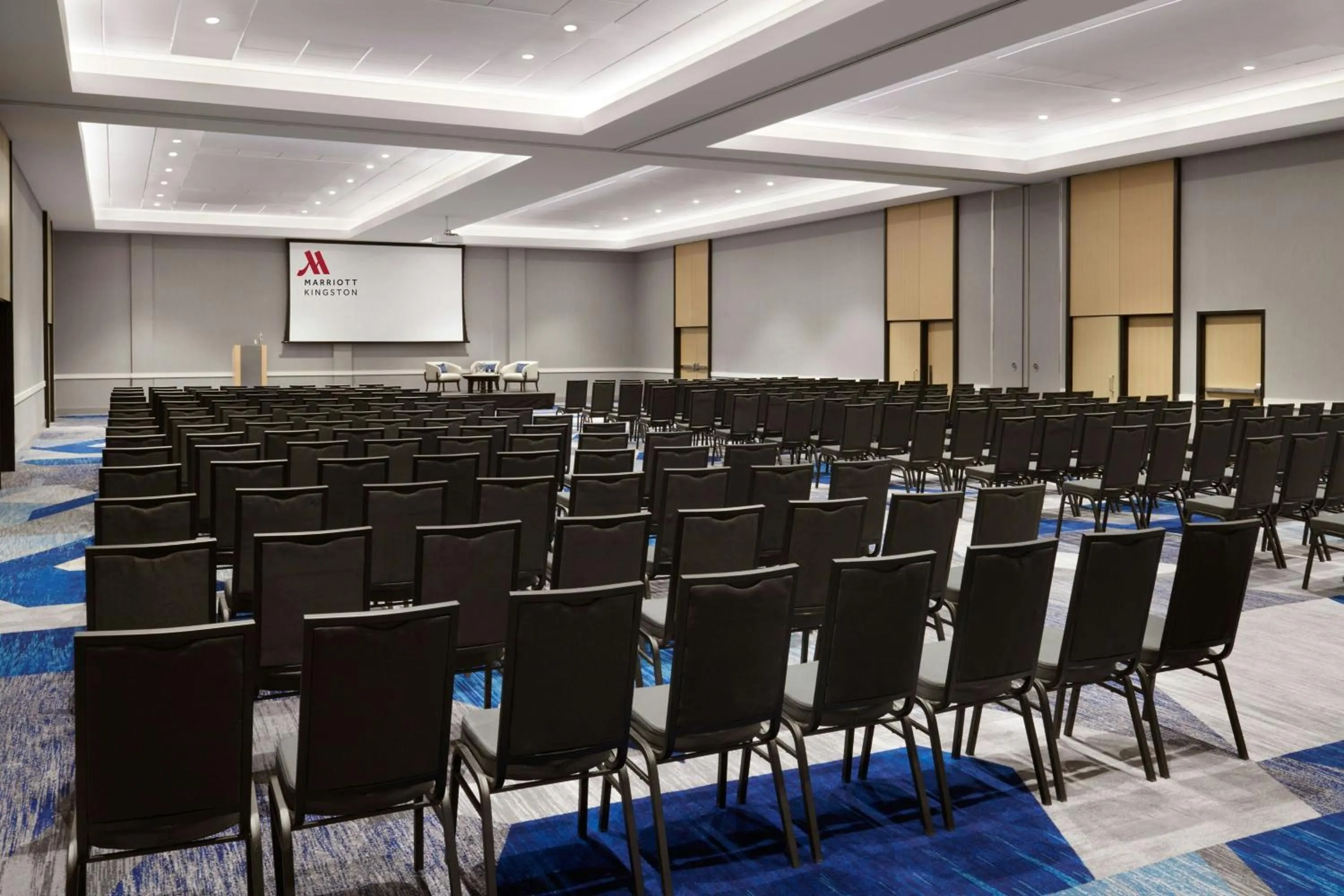 Entertainment in Kingston Market Square Hotel