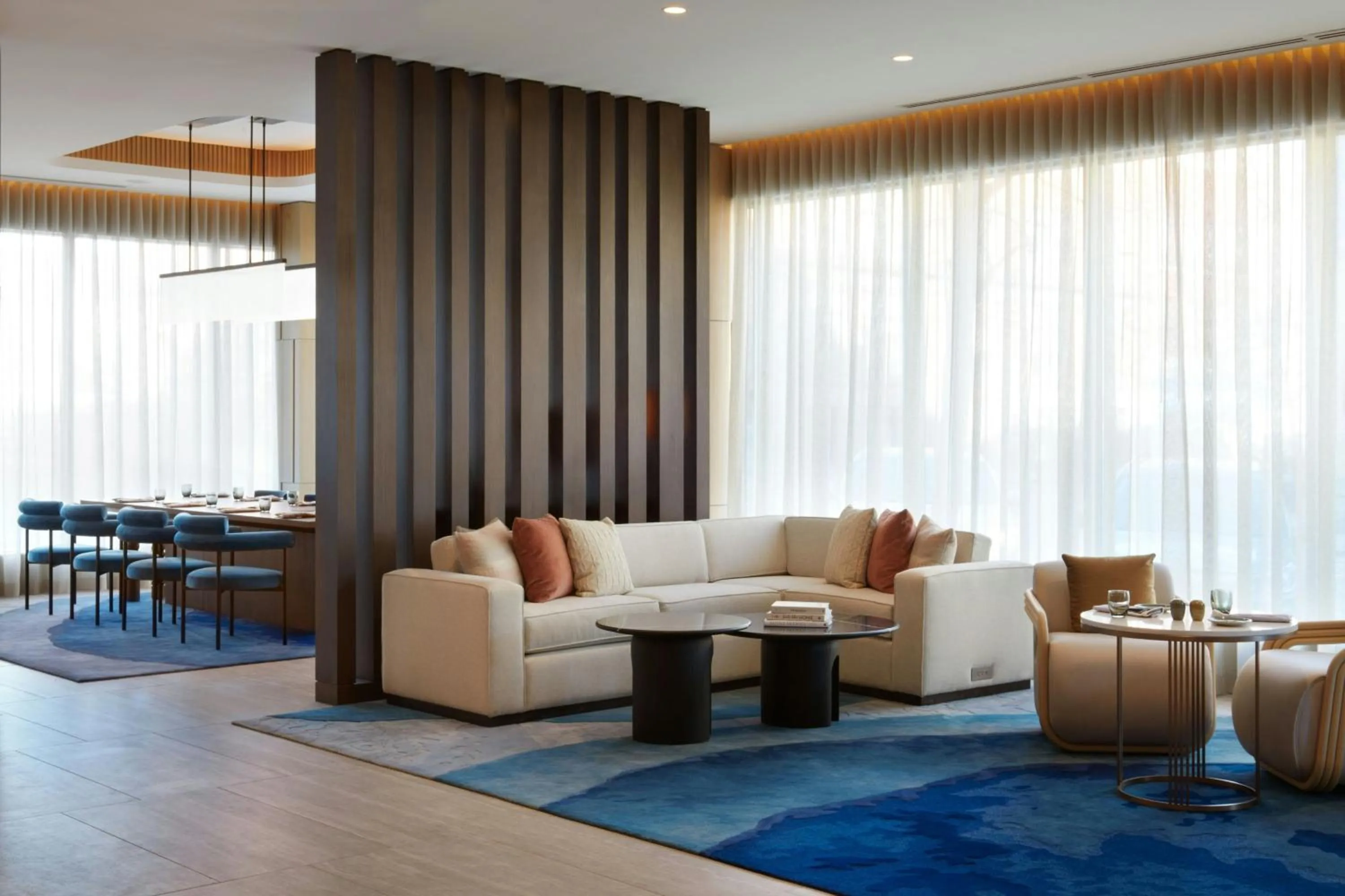 Lounge or bar in Kingston Market Square Hotel