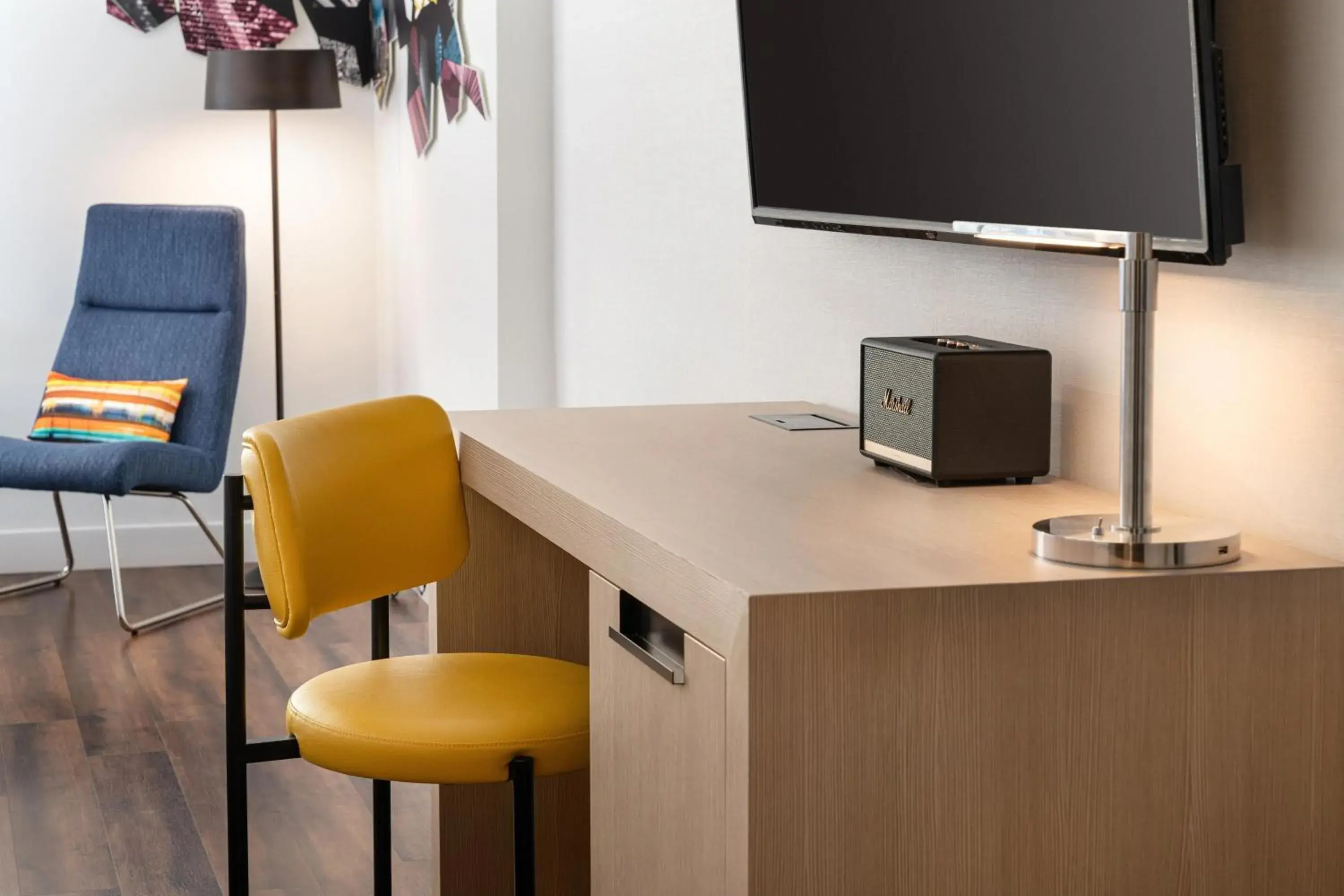 Aloft Queen Room with Two Queen Beds - Mobility Accessible w/Tub in Aloft Mountain View Aloft Queen Room with Two Queen Beds - Mobility Accessible w/Tub in Aloft Mountain View