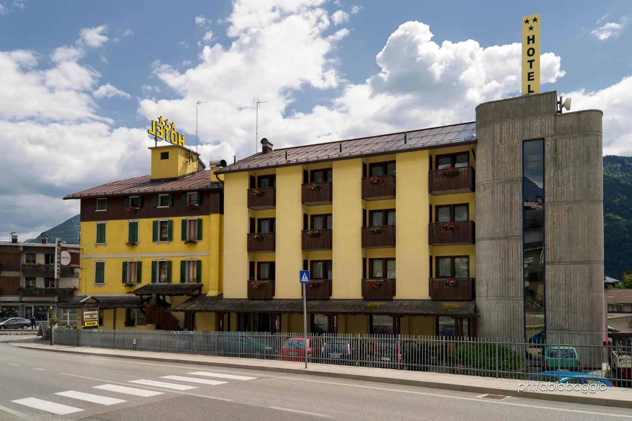Property building in Hotel Ferrovia