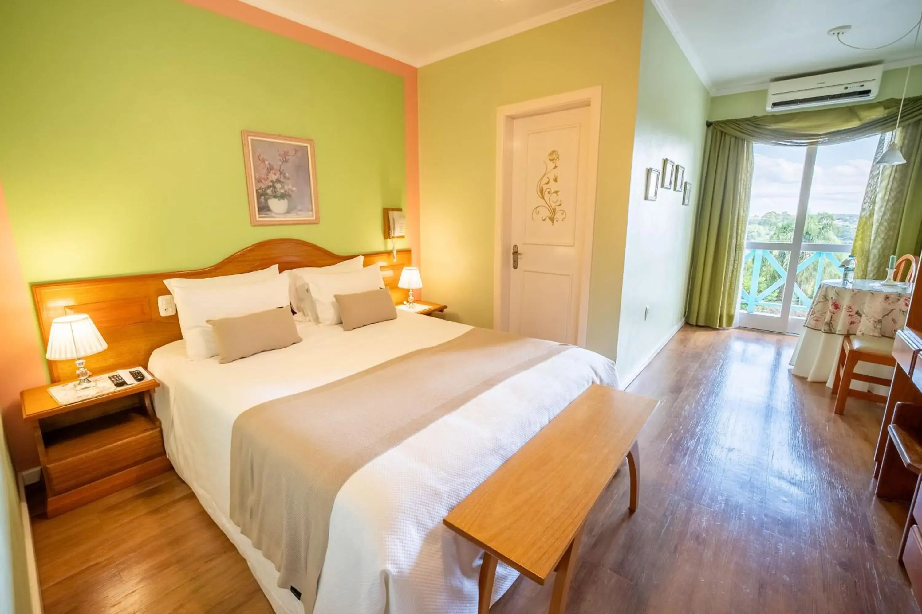 Deluxe Double Room with Balcony - single occupancy in Hotel Pousada da Neve Deluxe Double Room with Balcony - single occupancy in Hotel Pousada da Neve