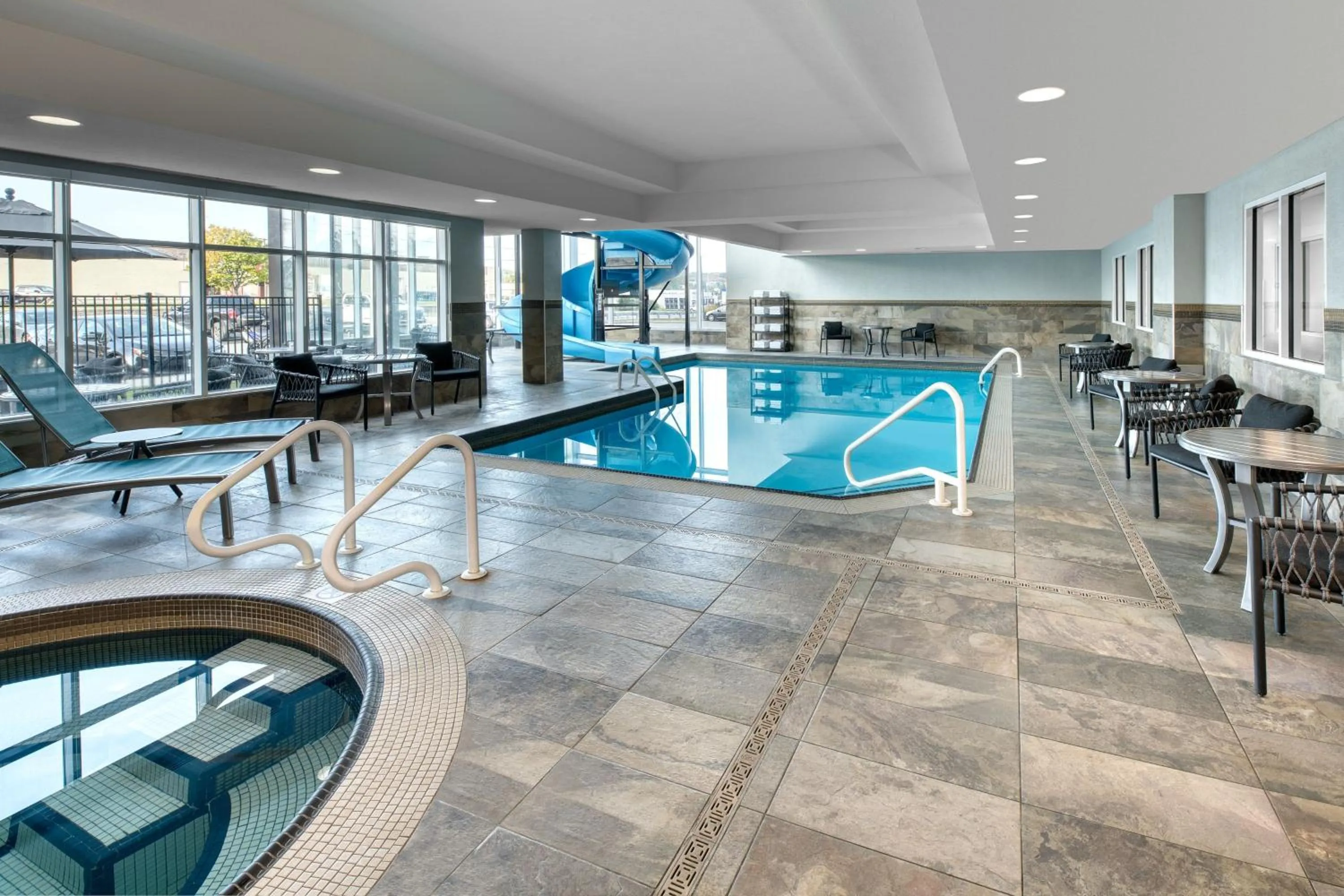 Swimming pool in TownePlace Suites by Marriott Sudbury