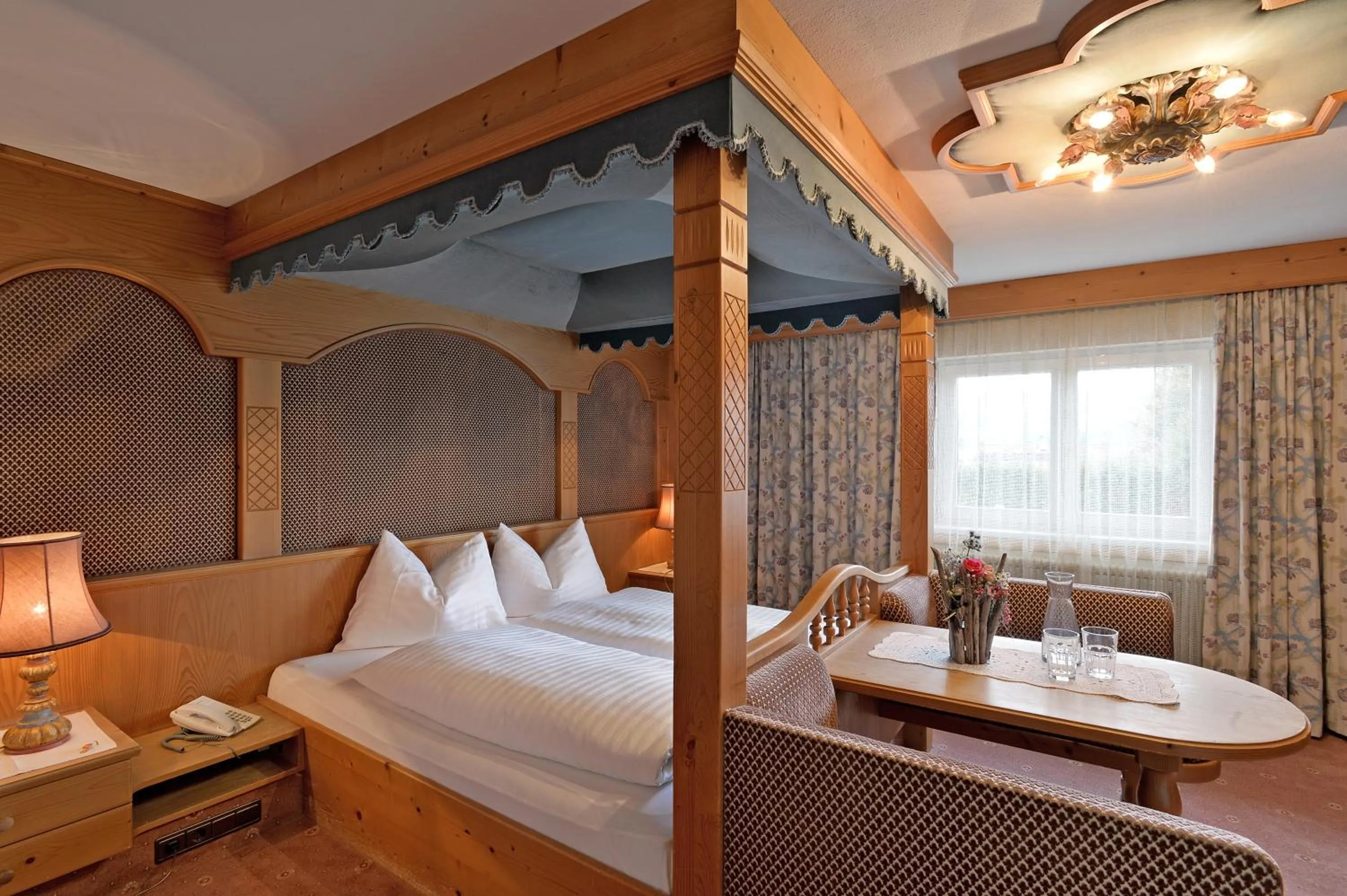 Photo of the whole room, Bed in Hotel Tiroler Stuben