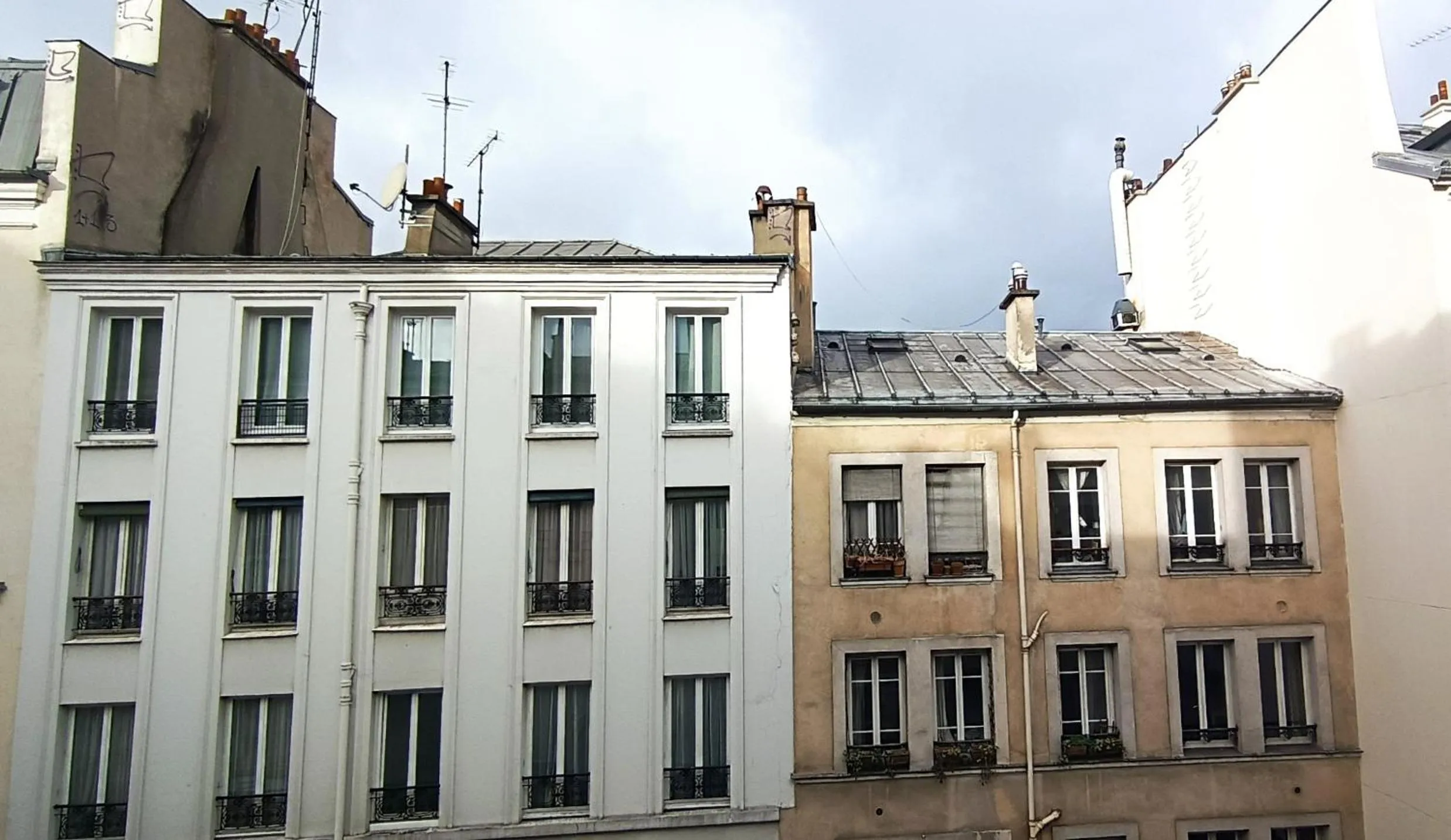 City view in Hotel Bastille Secret