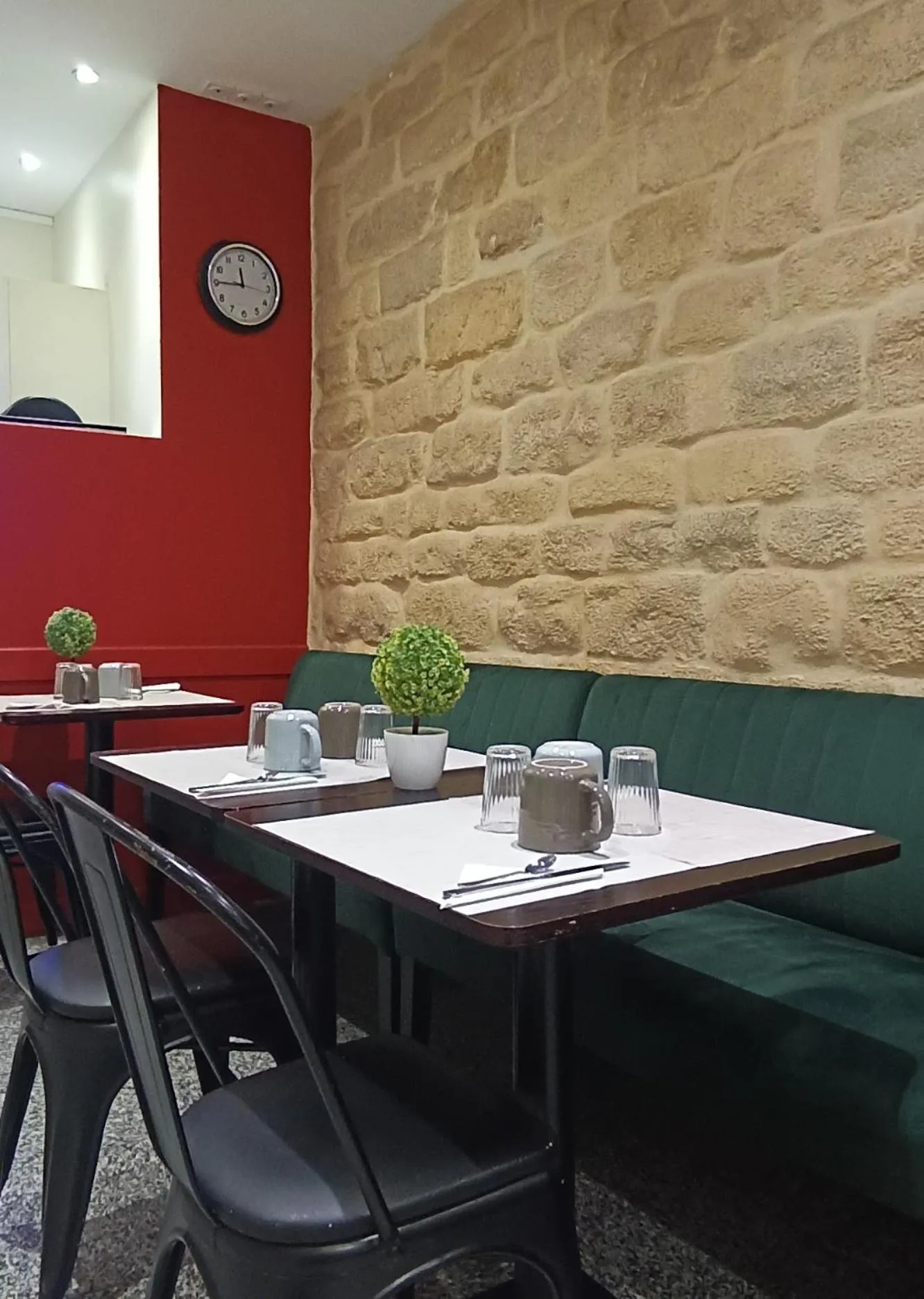 Breakfast in Hotel Bastille Secret