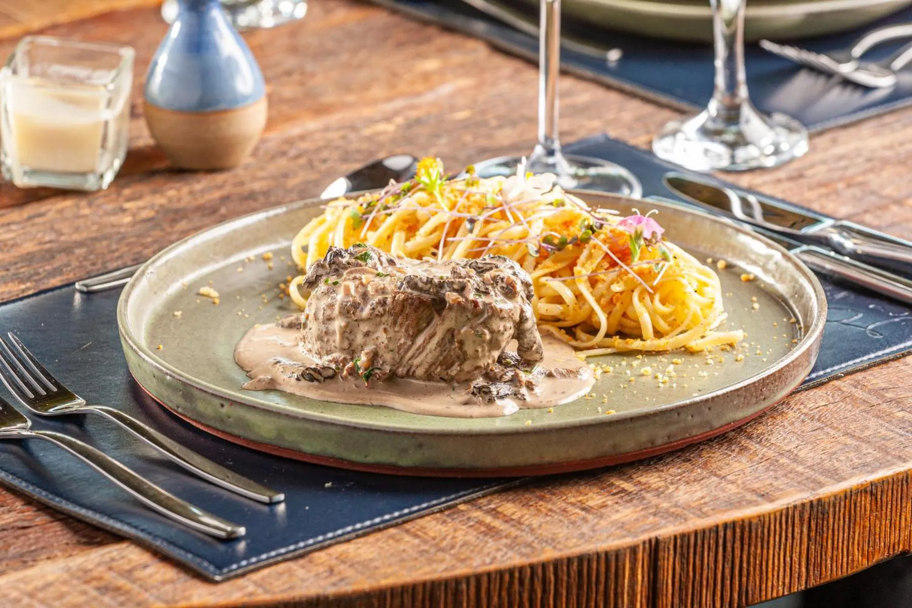 Food in Eco Luar Boutique Hotel