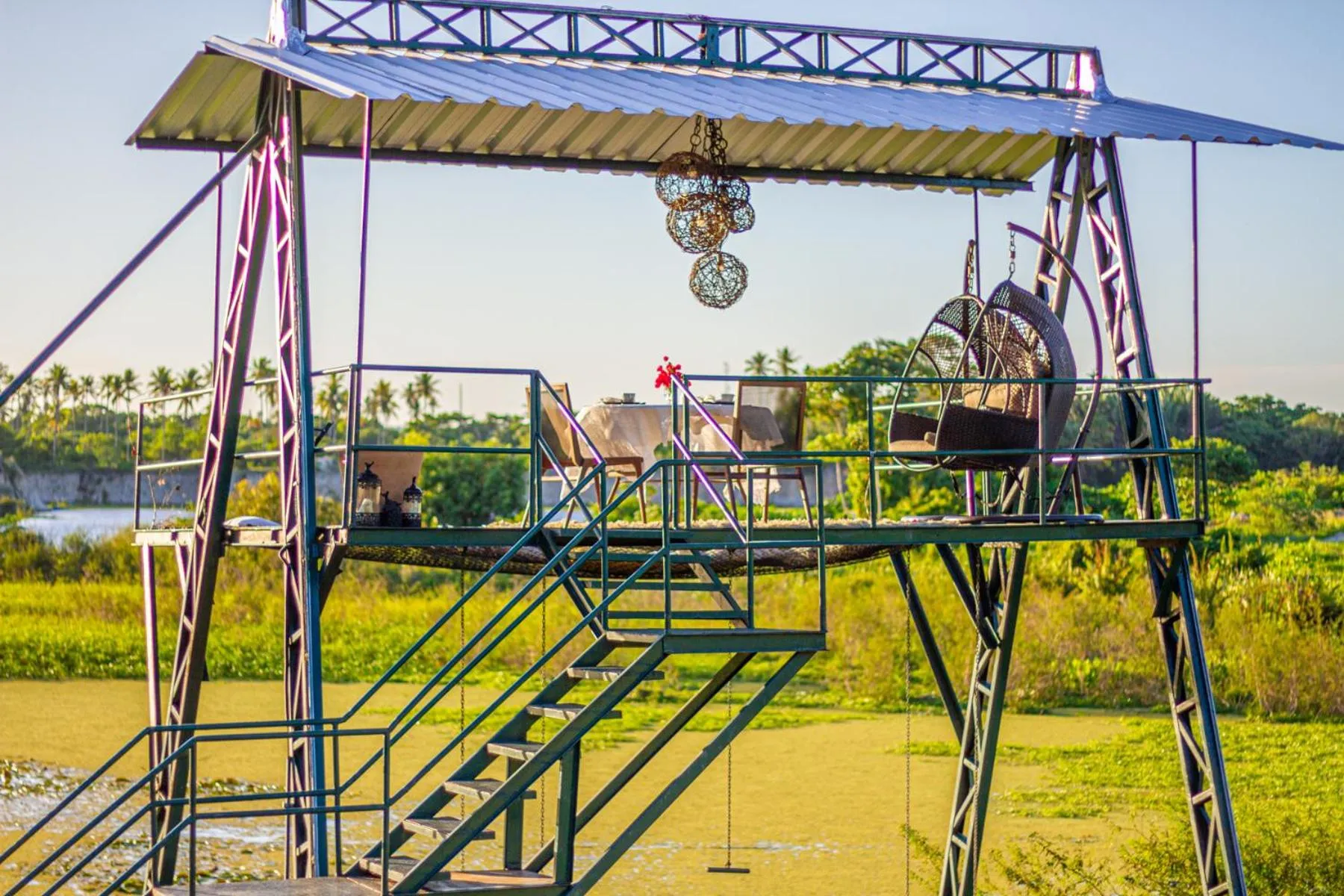 Restaurant/places to eat in Eco Luar Boutique Hotel