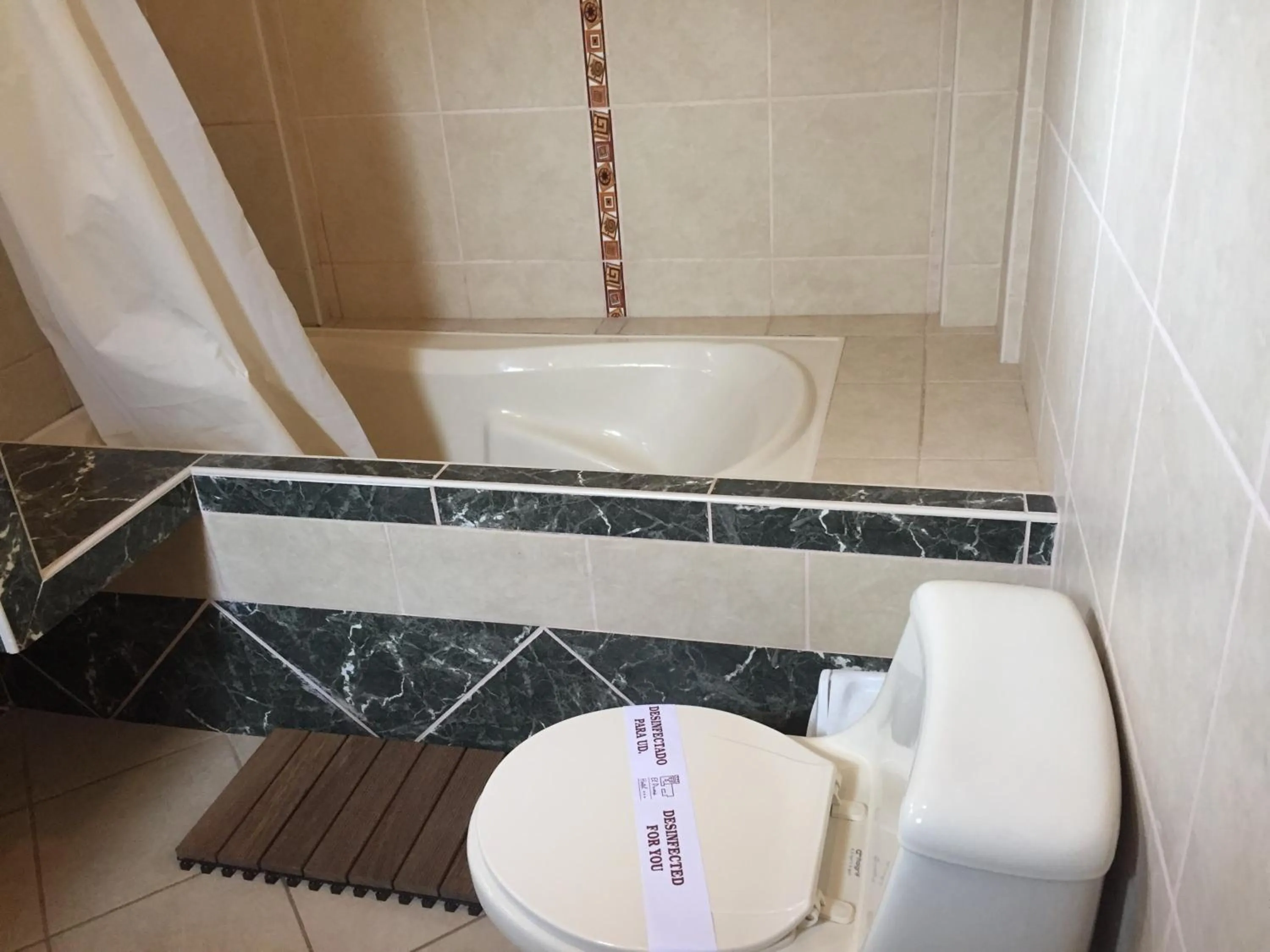 Bathroom in Hotel Pisonay Pueblo