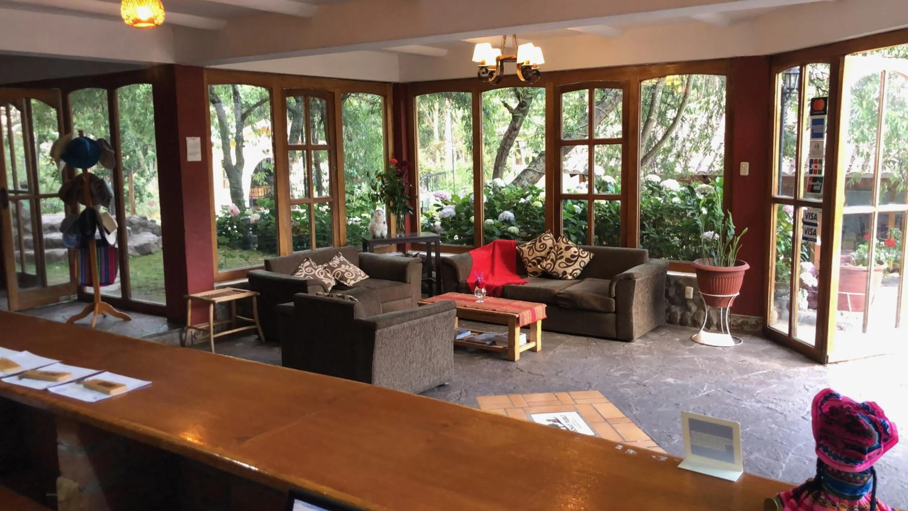 Living room in Hotel Pisonay Pueblo