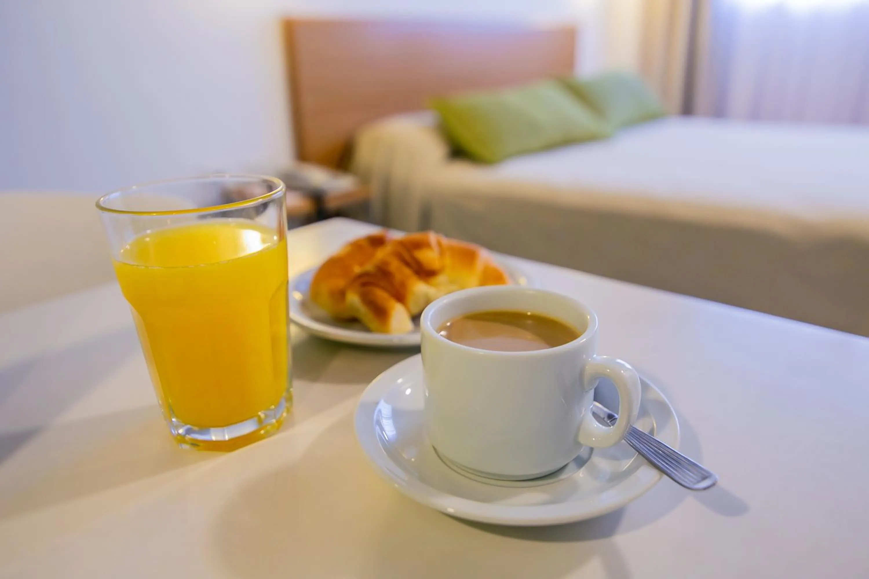 Food and drinks, Bed in Roberta Rosa De Fontana Suites