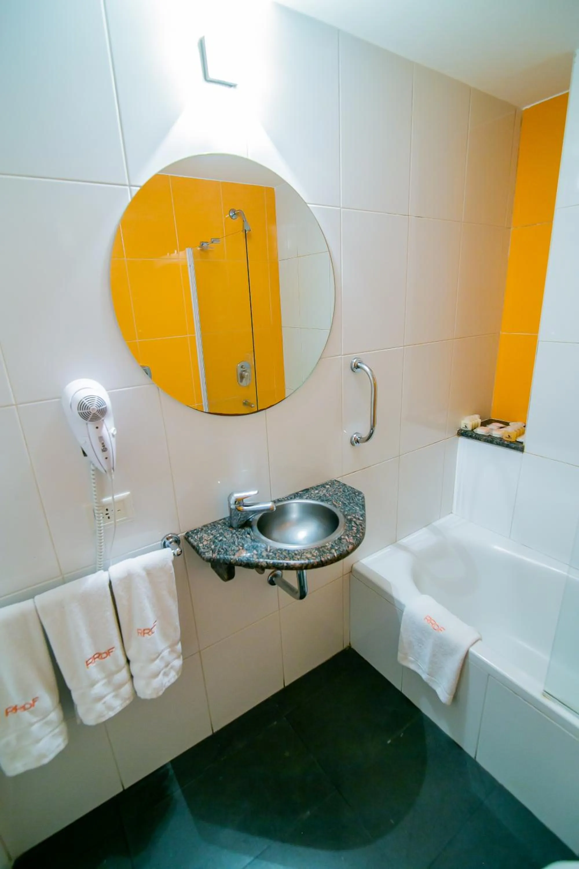 Bathroom in Roberta Rosa De Fontana Suites