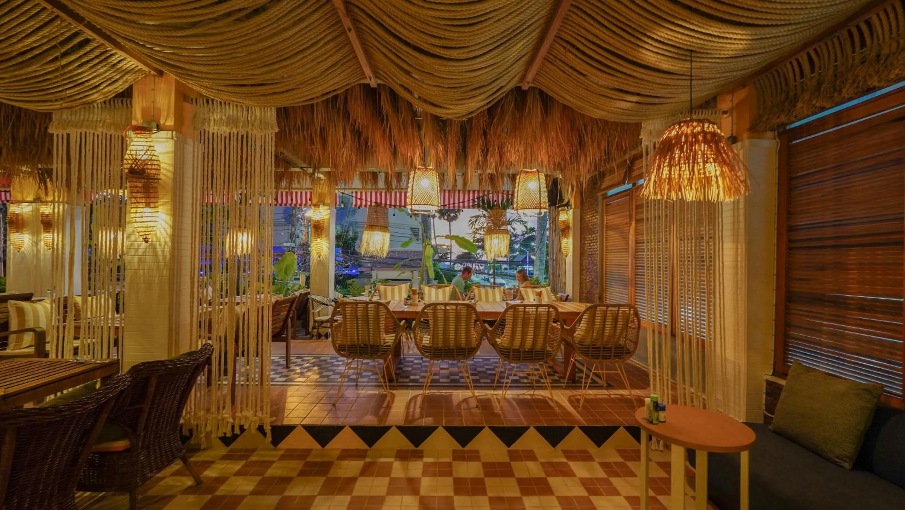 Restaurant/places to eat in Sugar Marina Hotel - FASHION - Kata Beach