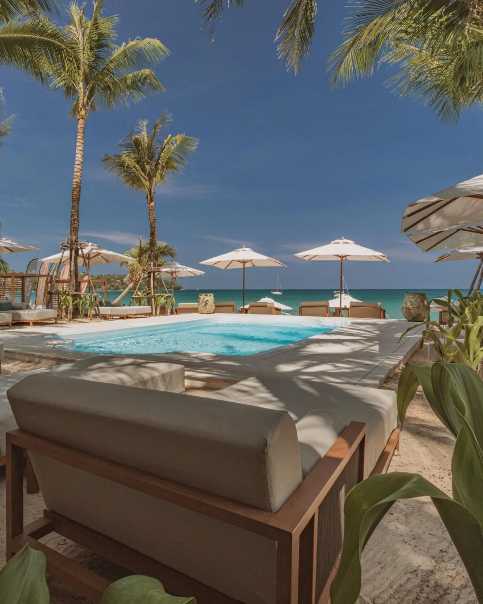 Restaurant/places to eat in Twinpalms Surin Beach Phuket