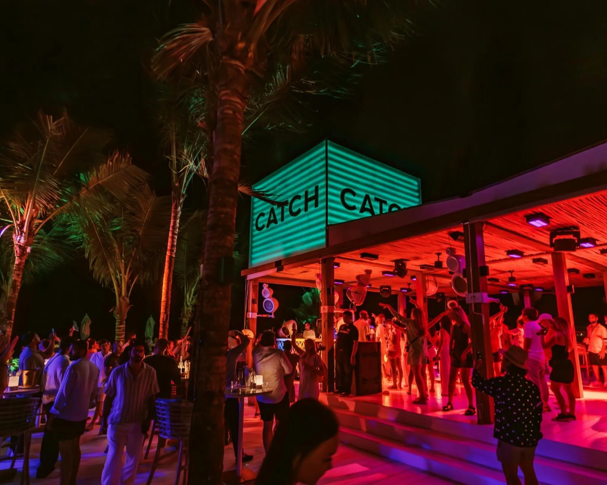 Restaurant/places to eat in Twinpalms Surin Beach Phuket