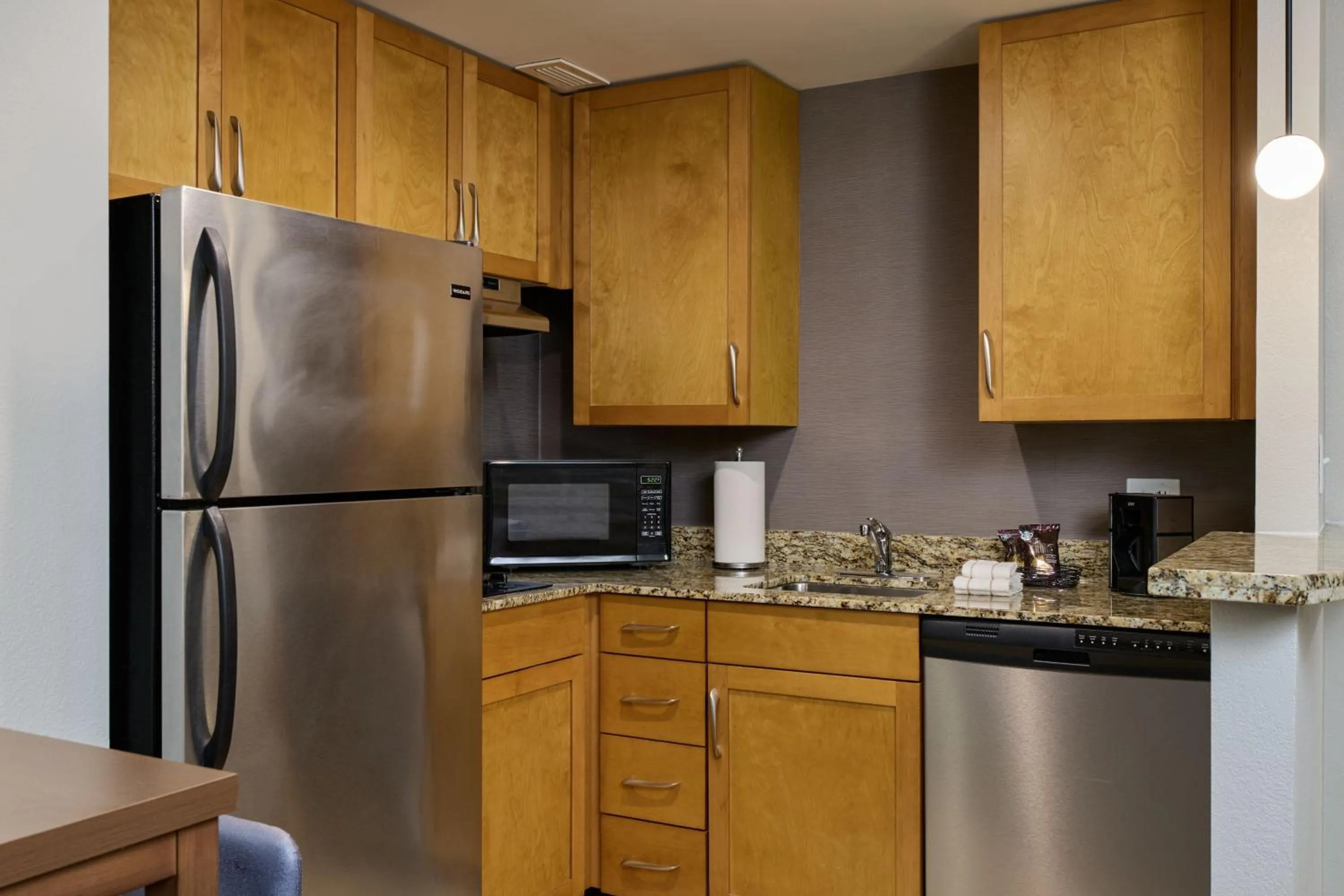 Kitchen or kitchenette in Residence Inn Arlington Capital View