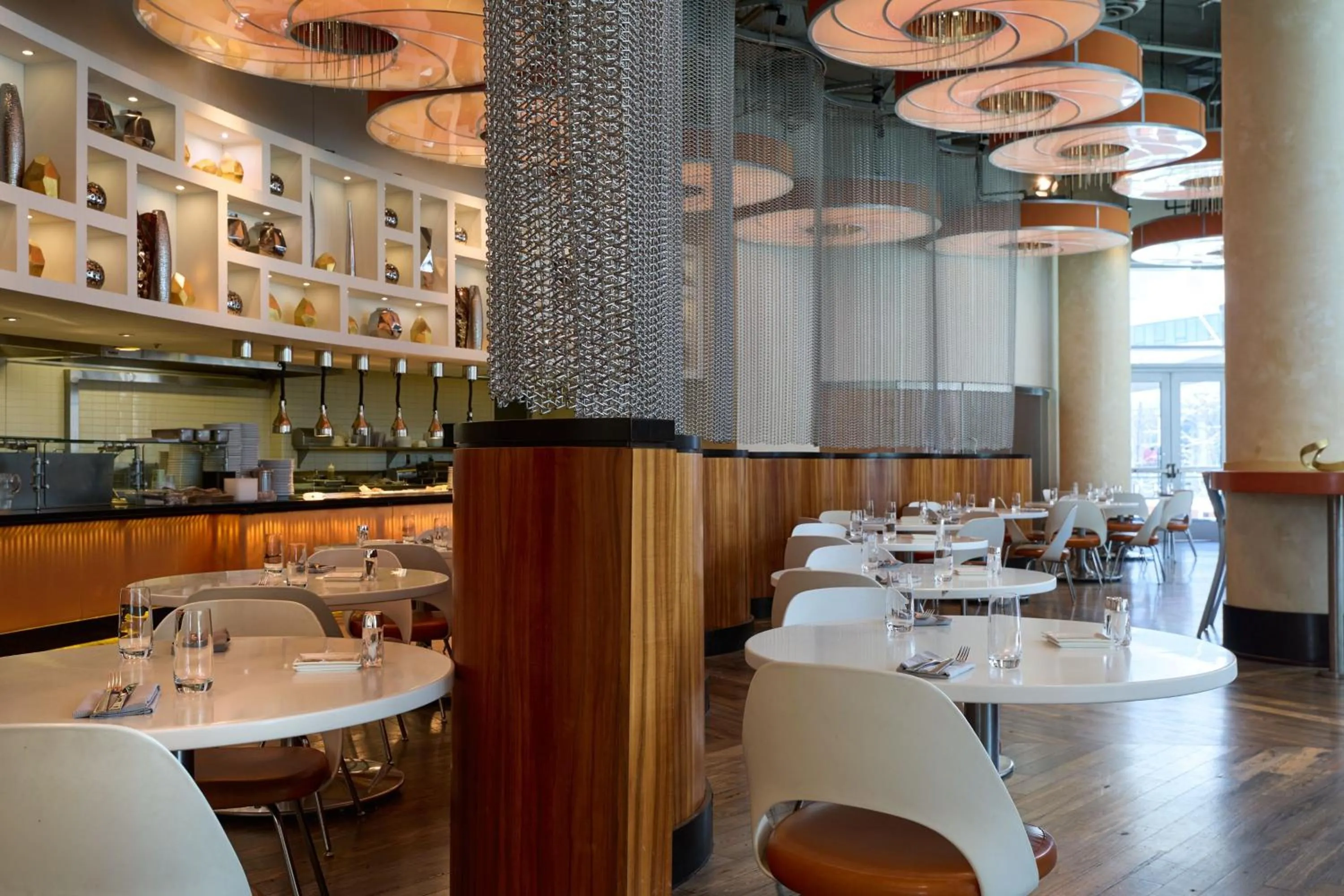 Restaurant/places to eat in Residence Inn Arlington Capital View