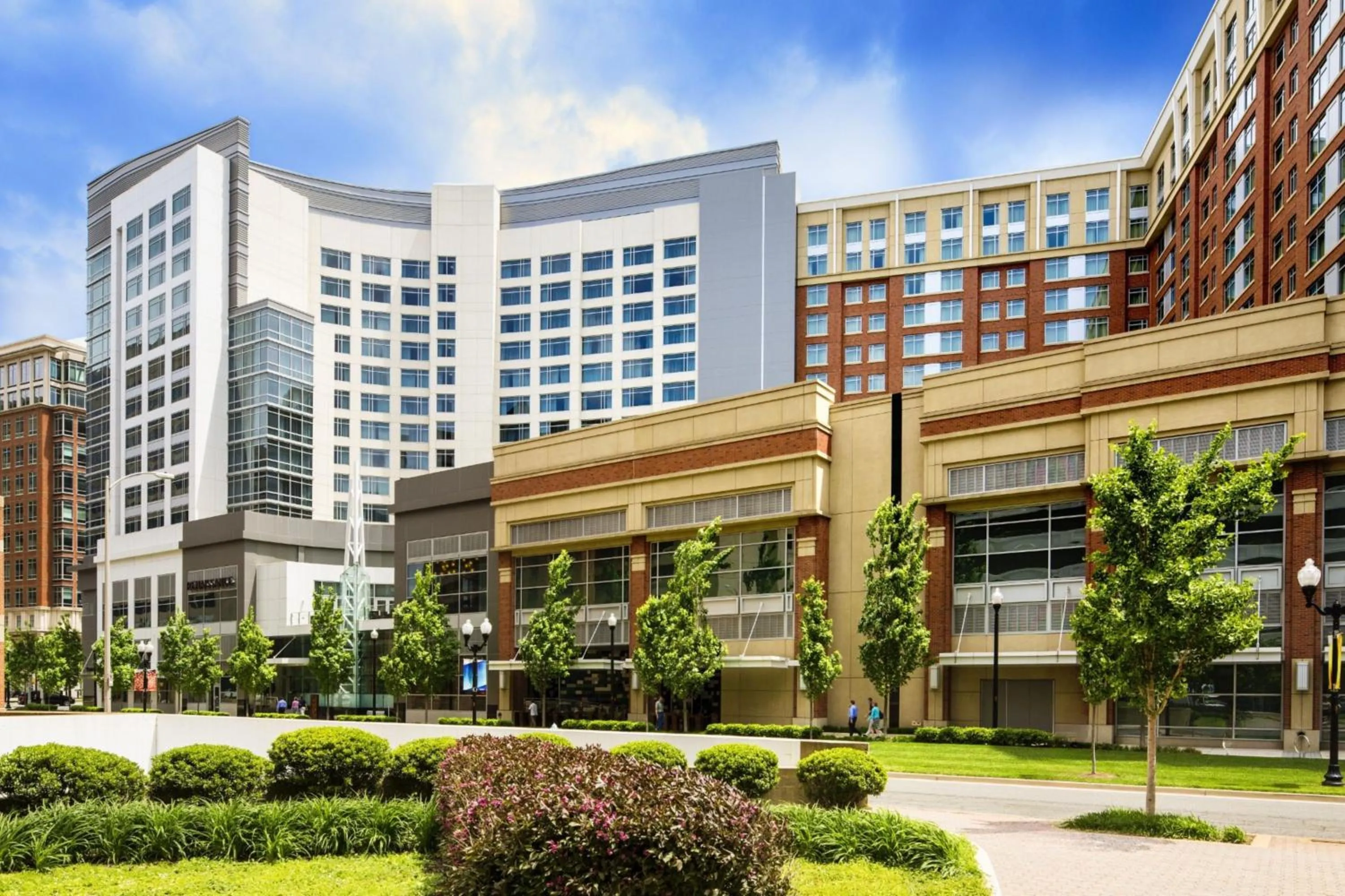 Property building in Residence Inn Arlington Capital View