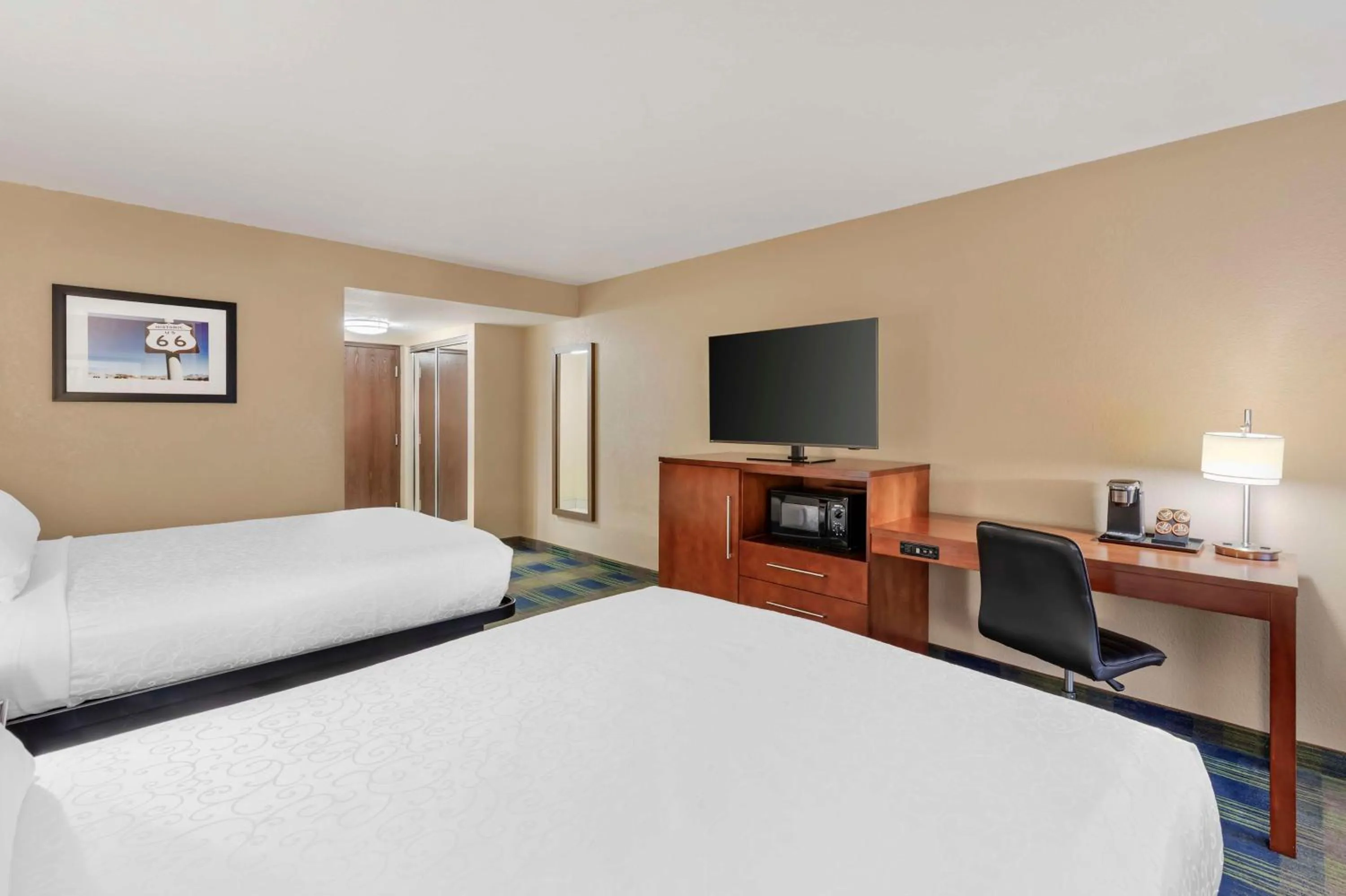 Bedroom, Bed in Best Western Plus Heritage Inn Ontario Rancho Cucamonga