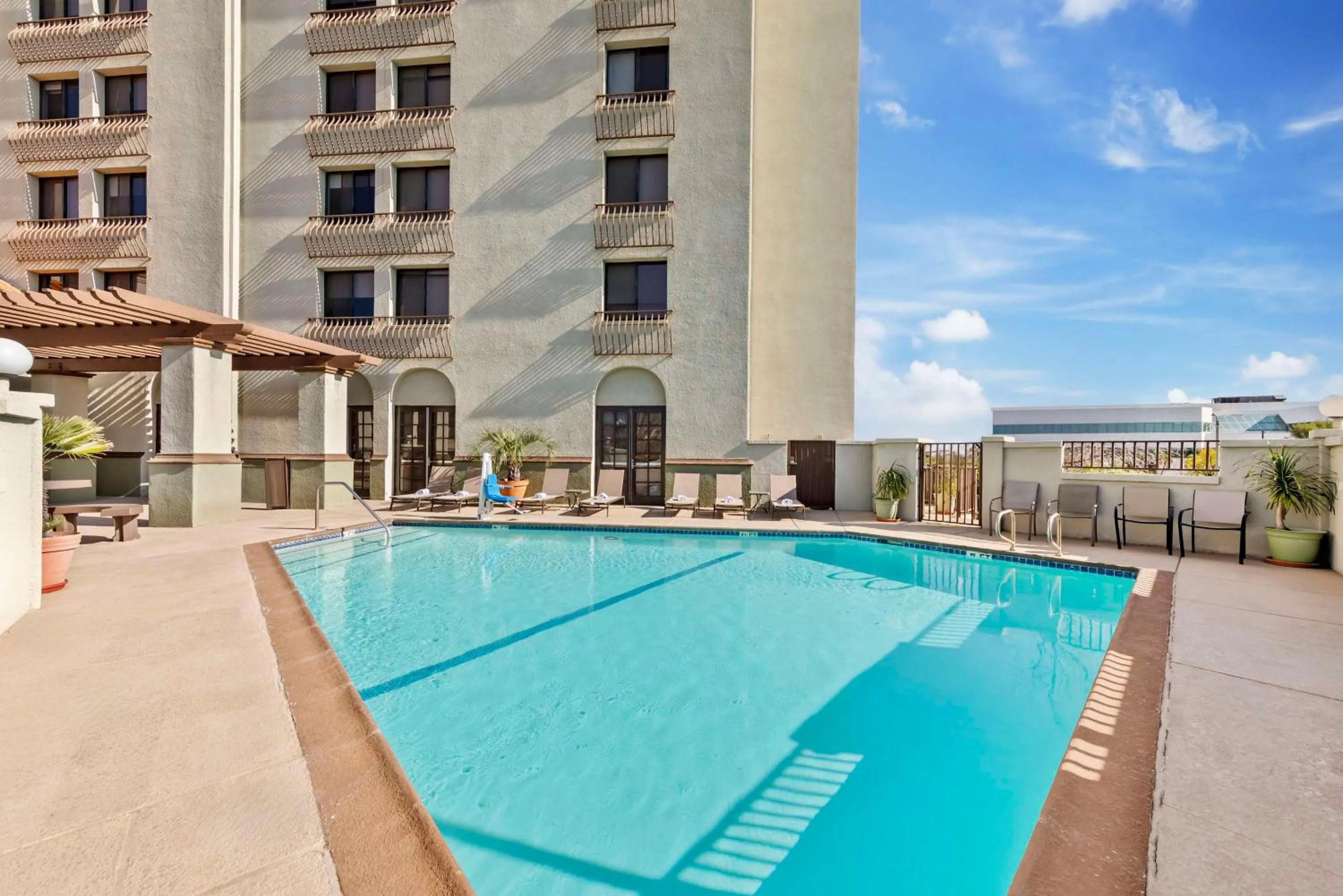 Pool view in Best Western Plus Heritage Inn Ontario Rancho Cucamonga