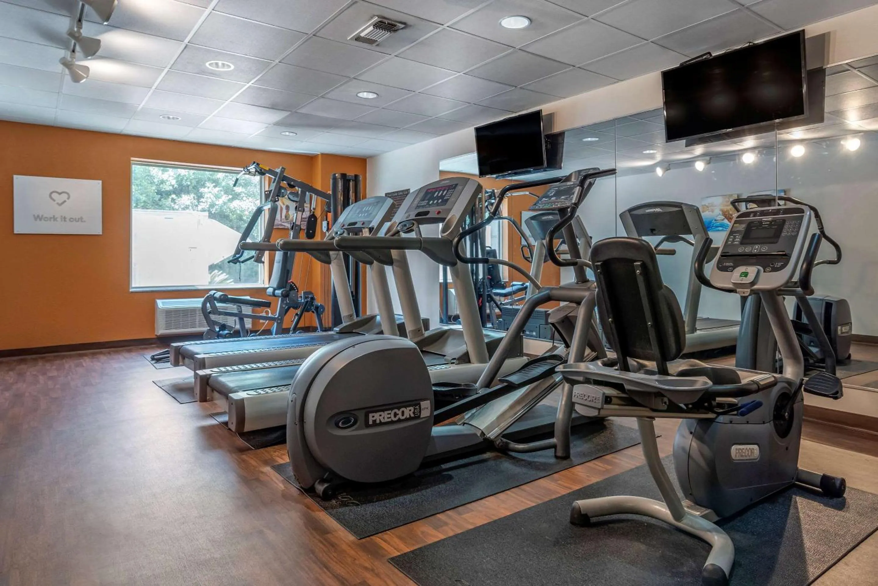 Fitness centre/facilities in Comfort Suites Biloxi/Ocean Springs