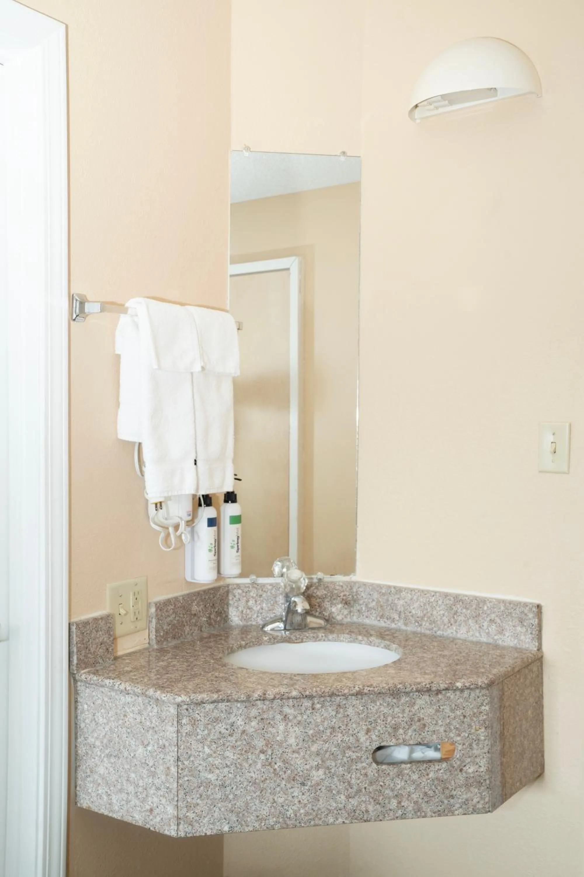 Bathroom in Guest Inn Pigeon Forge