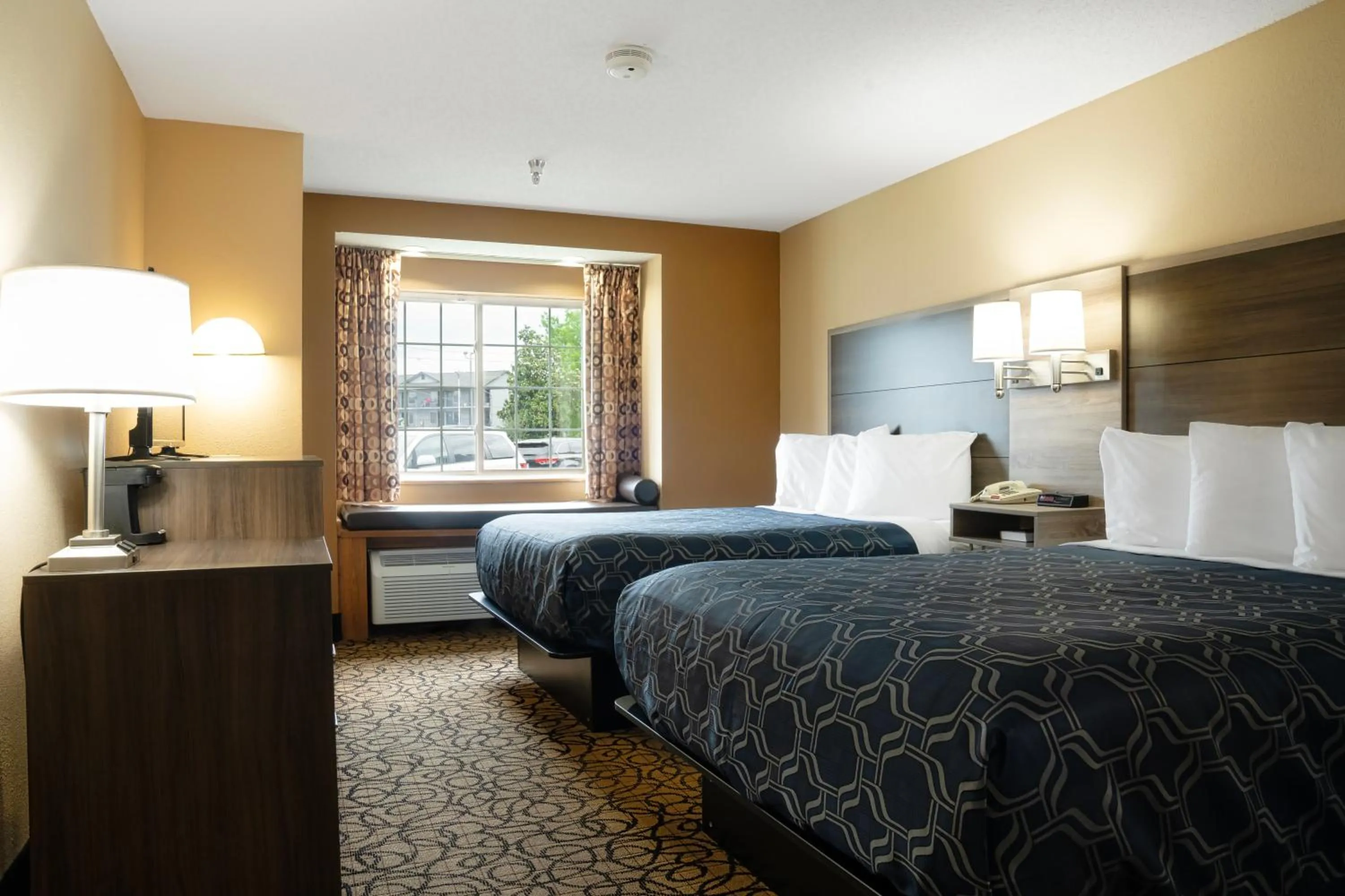 Bed in Guest Inn Pigeon Forge