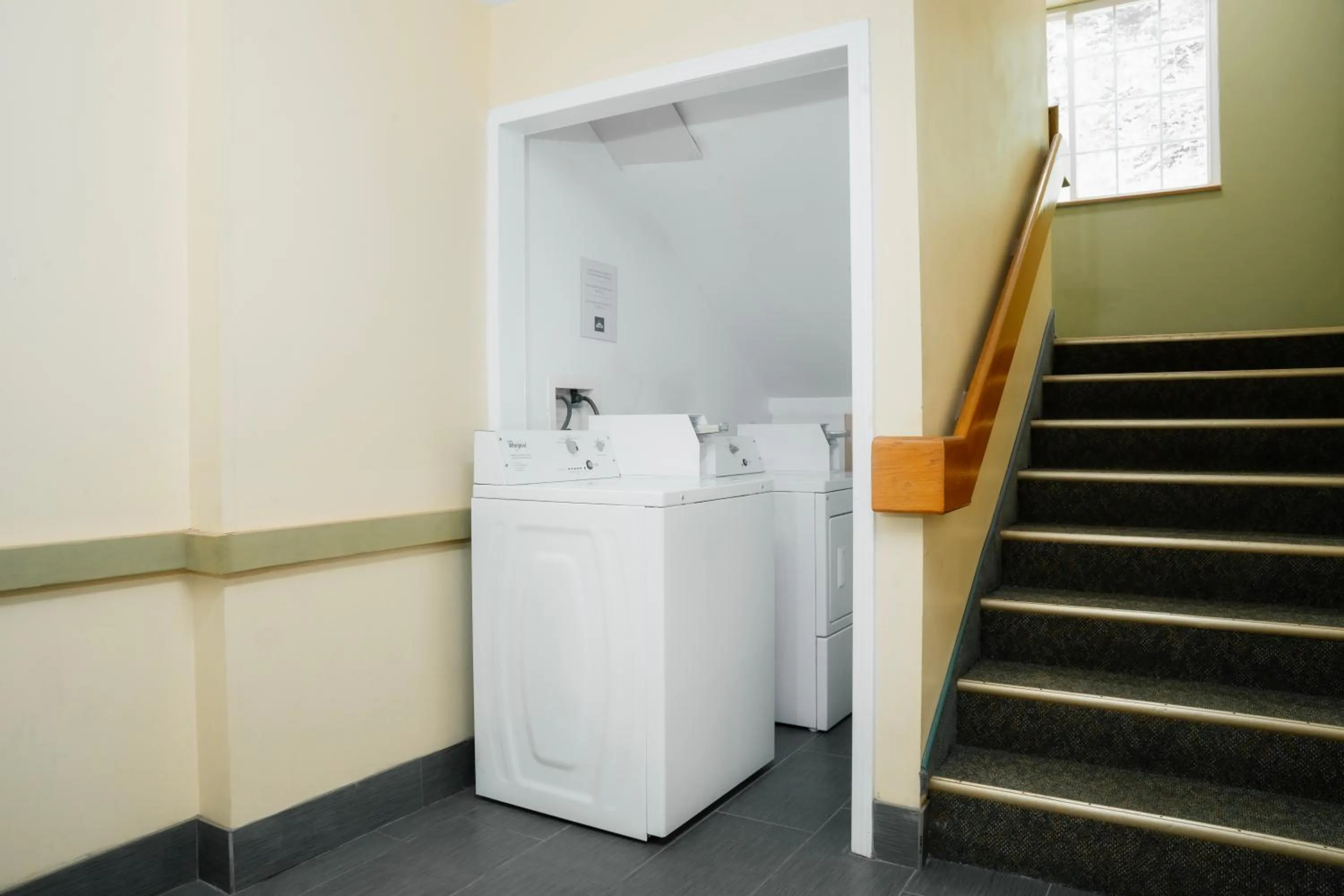 laundry in Guest Inn Pigeon Forge