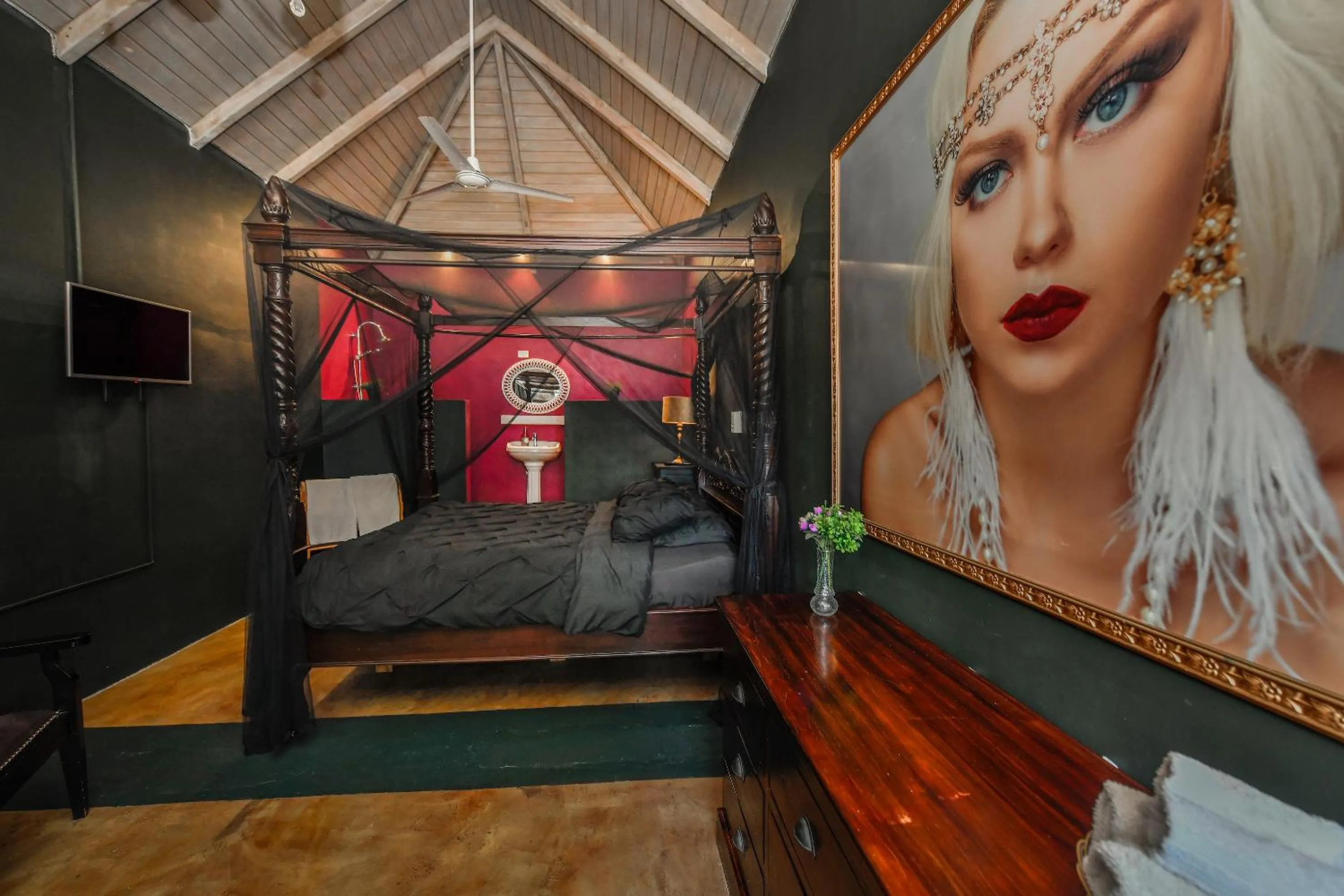 Bathroom, Bed in Mammaloe