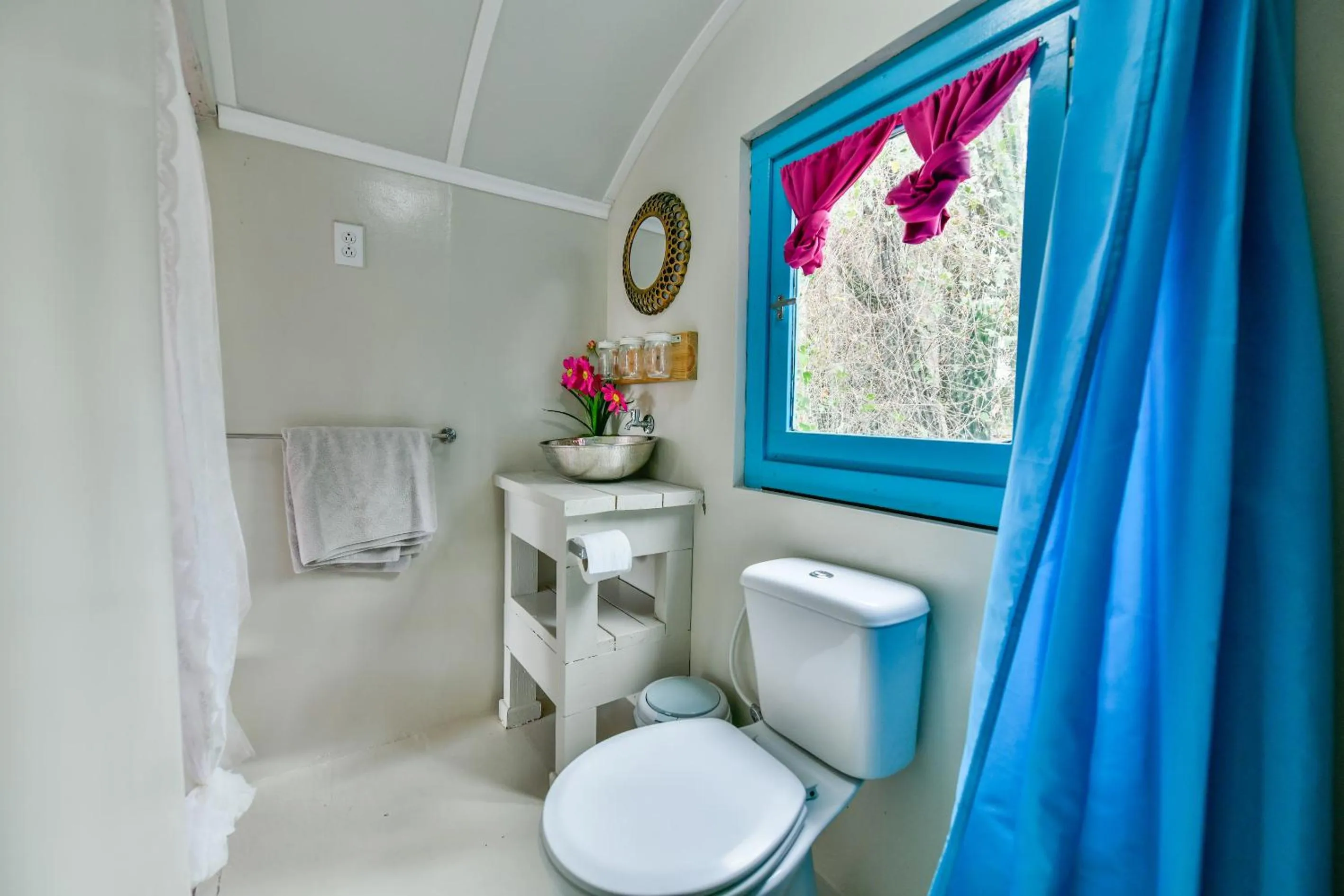 Bathroom in Mammaloe
