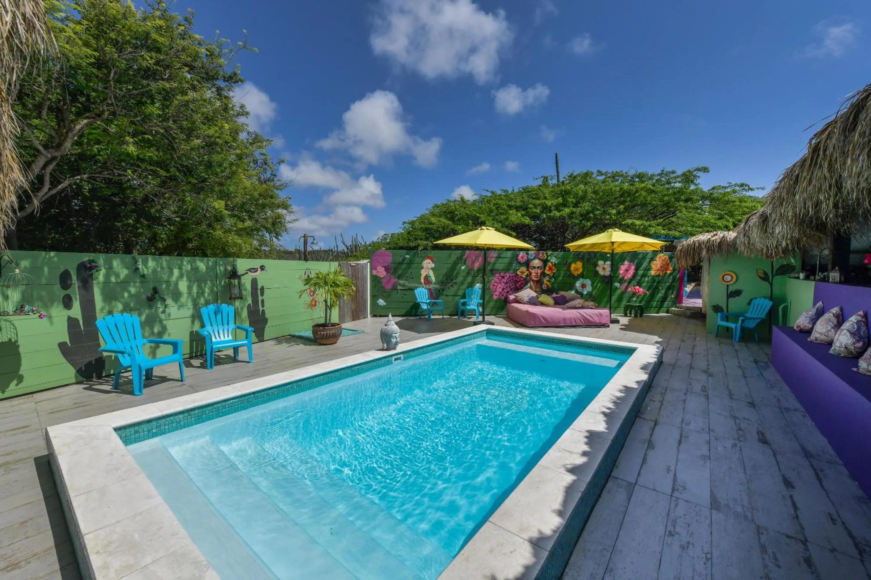 Pool view in Mammaloe