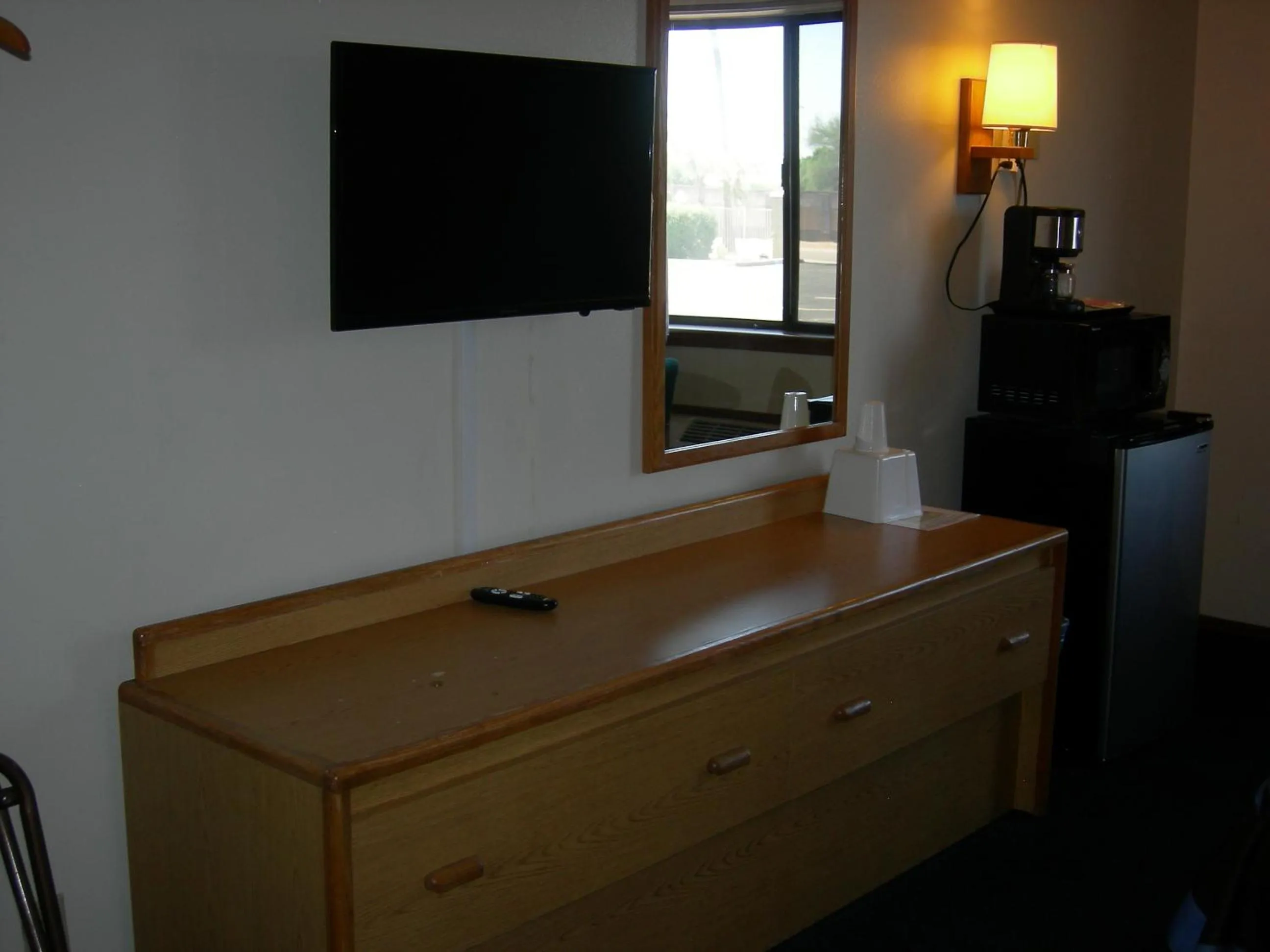 Evening entertainment, Bathroom in Grand Hotel