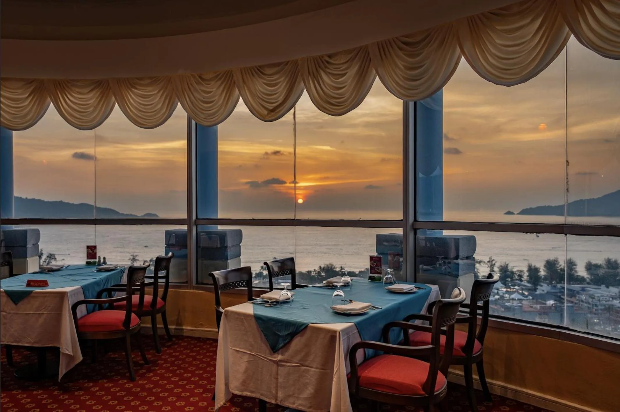 Restaurant/places to eat in The Royal Paradise Hotel & Spa - SHA Extra Plus