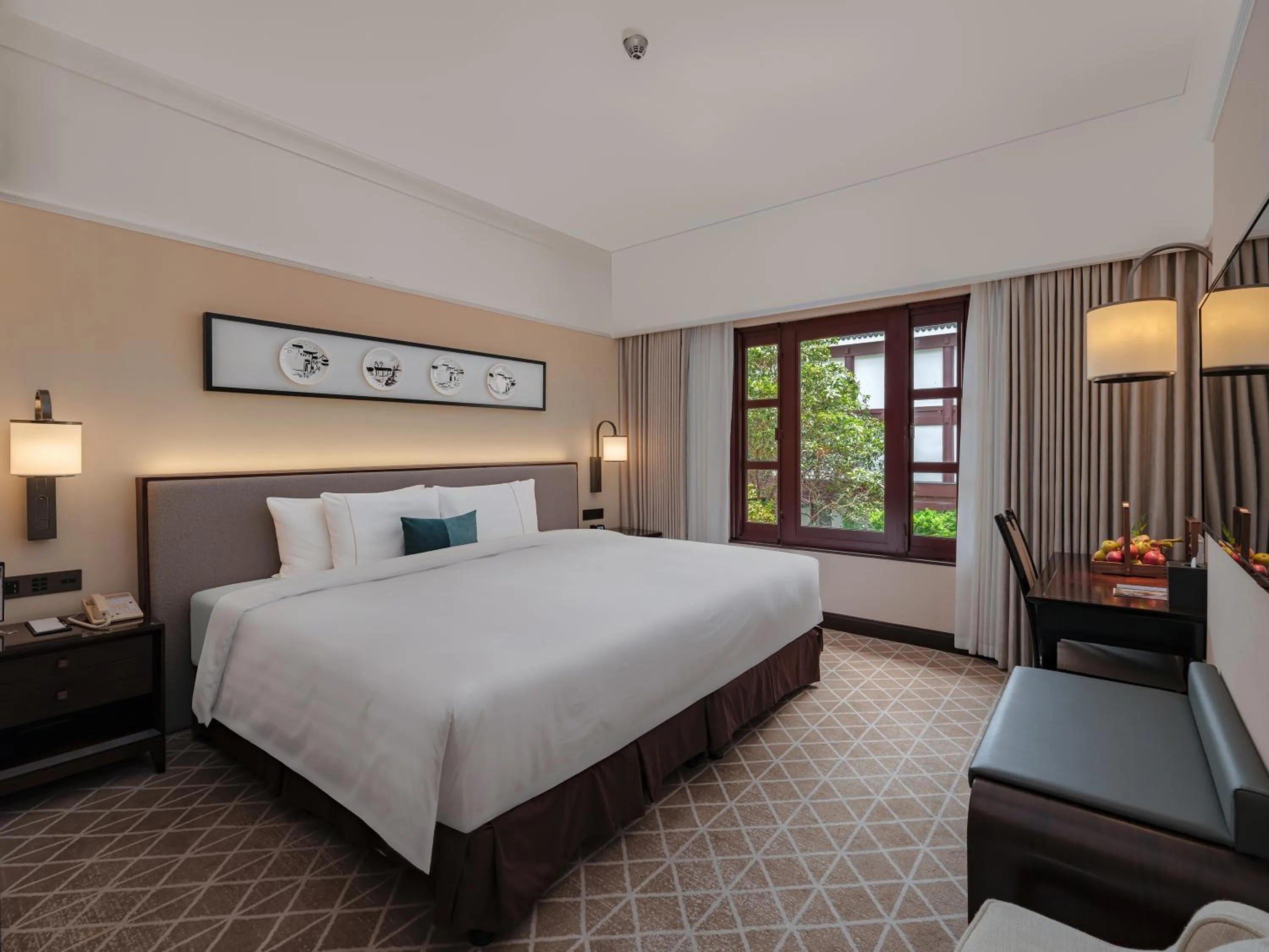 Bedroom, Bed in Pan Pacific Suzhou -Including unlimited access to the 4A-level Panmen Scenic Area