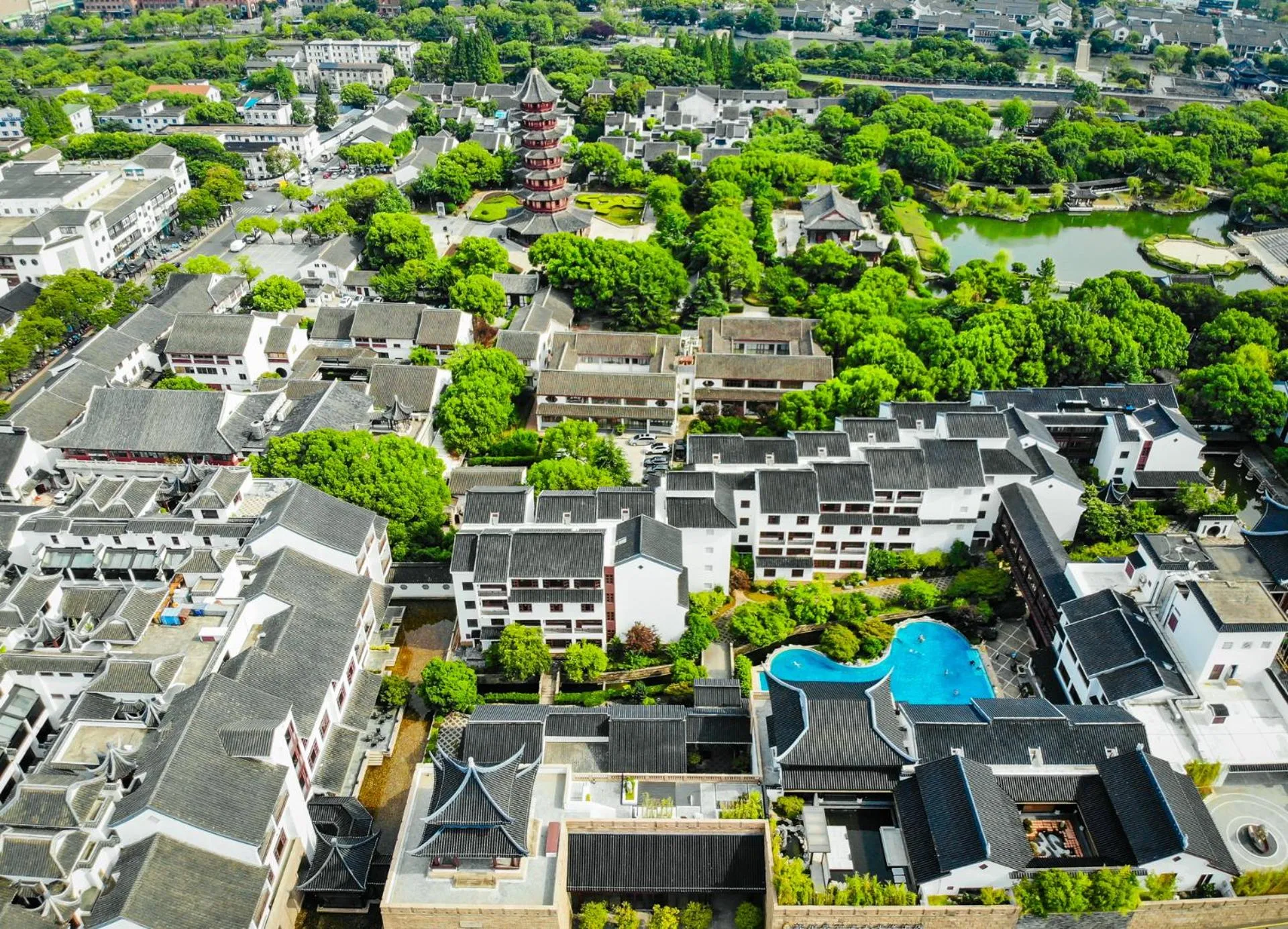 Bird's eye view in Pan Pacific Suzhou -Including unlimited access to the 4A-level Panmen Scenic Area