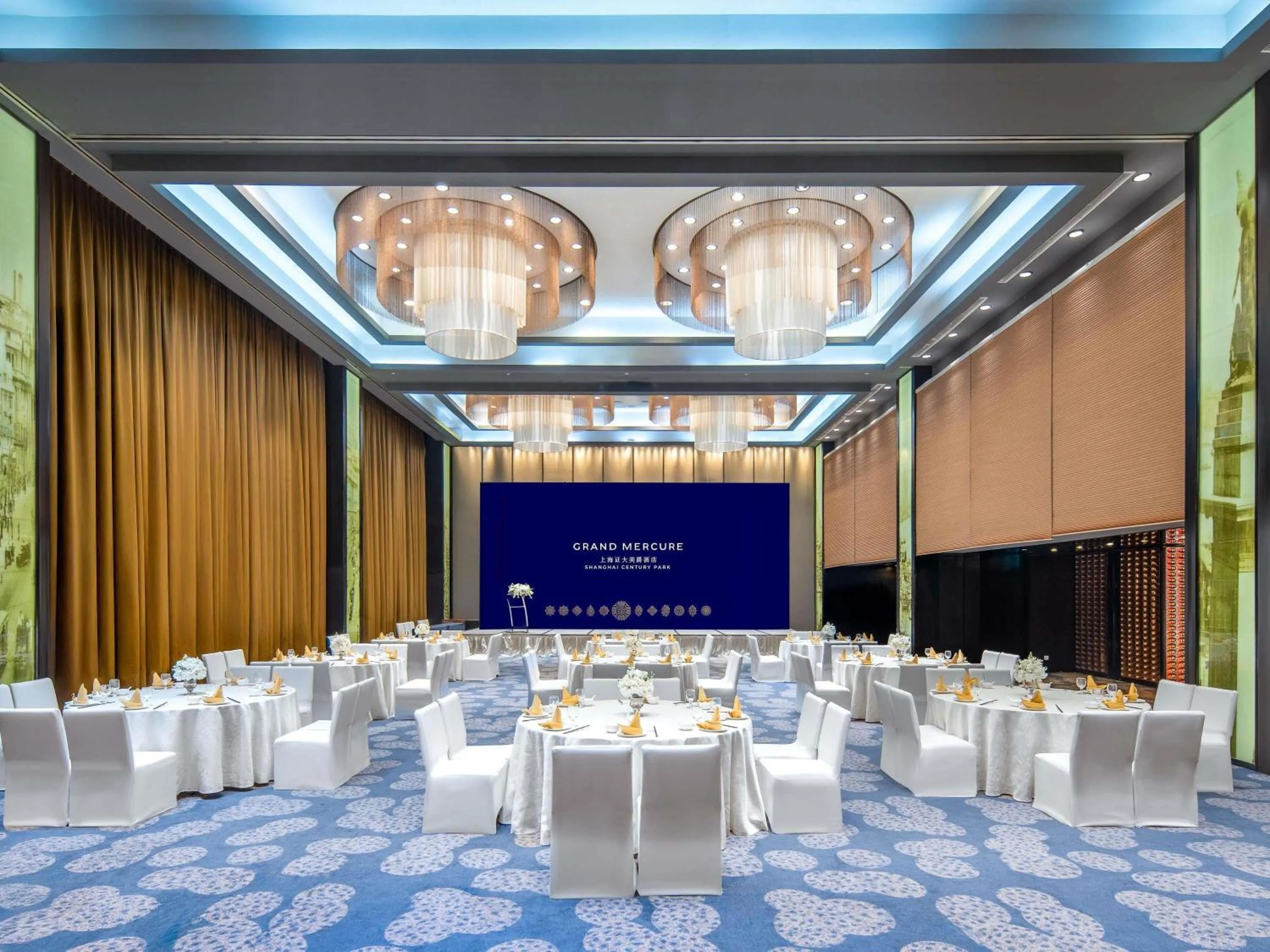 Meeting/conference room in Grand Mercure Shanghai Century Park- Free Shuttle Bus to SNIEC