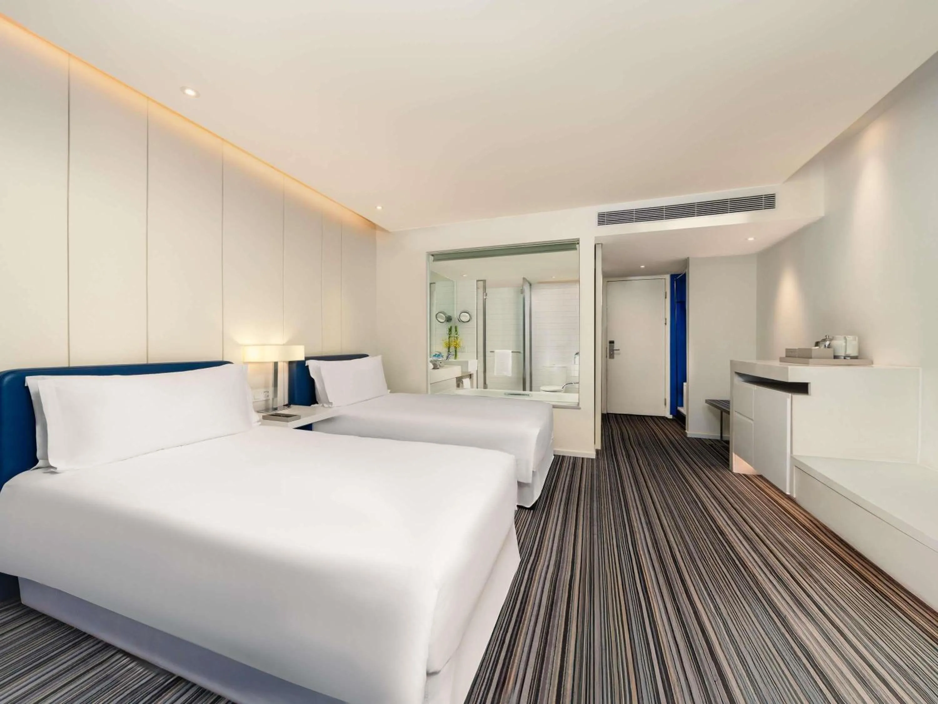 Bedroom, Bed in Grand Mercure Shanghai Century Park- Free Shuttle Bus to SNIEC