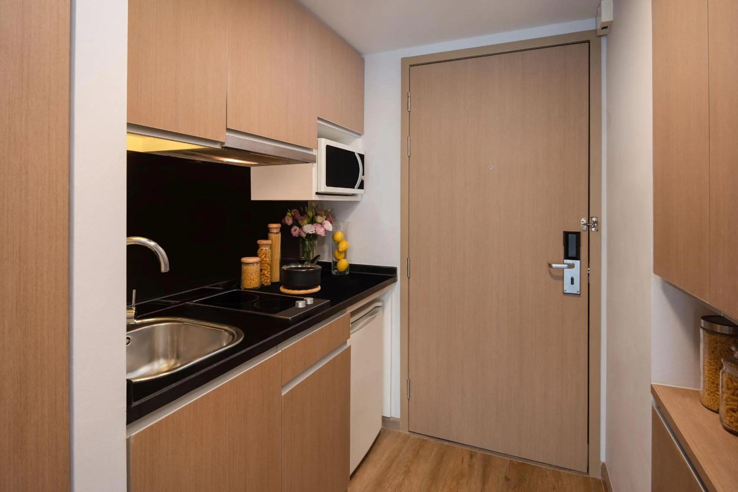 Kitchen or kitchenette in Citadines Sukhumvit 8 Bangkok