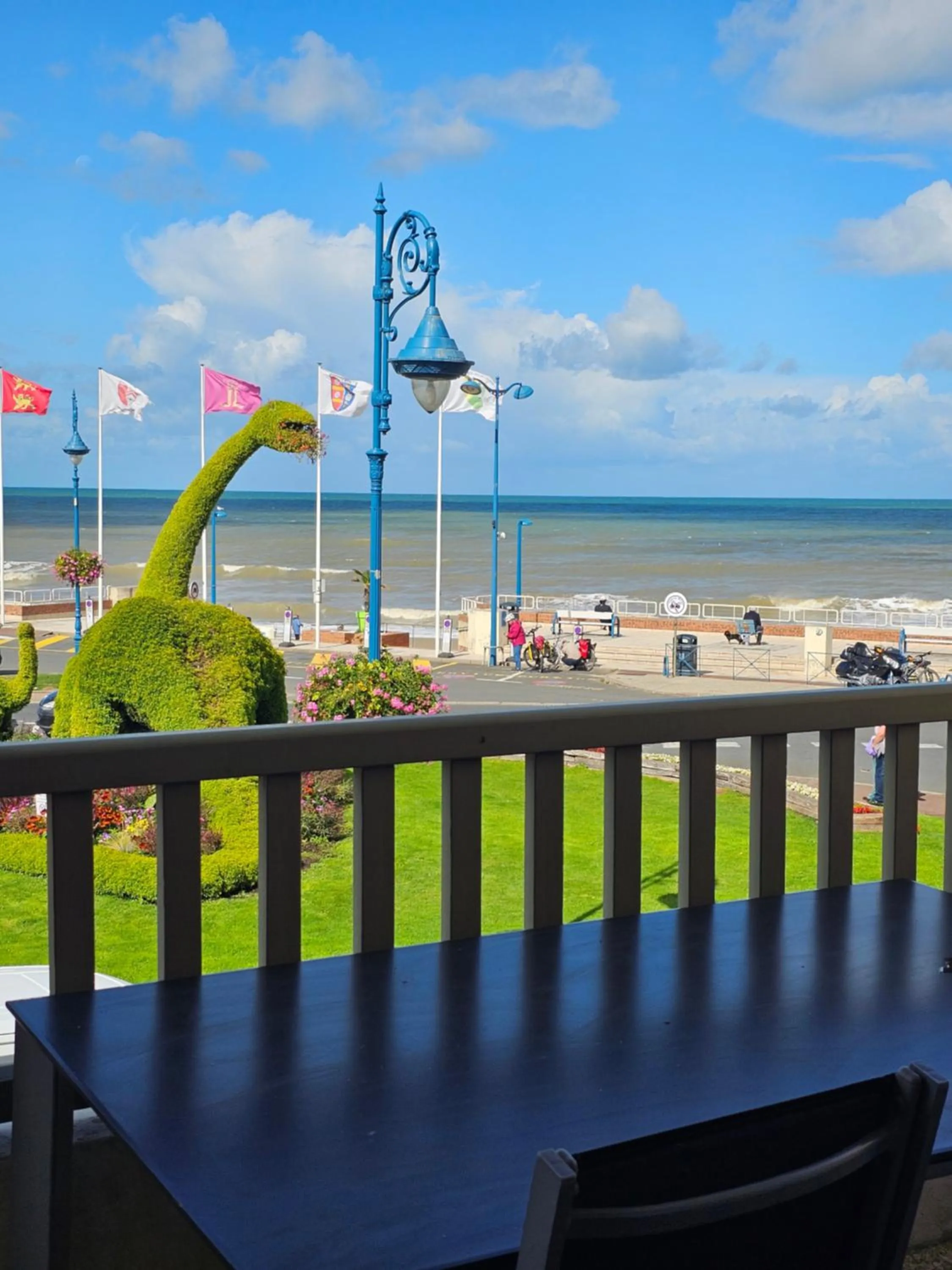 Plazza front de Mer