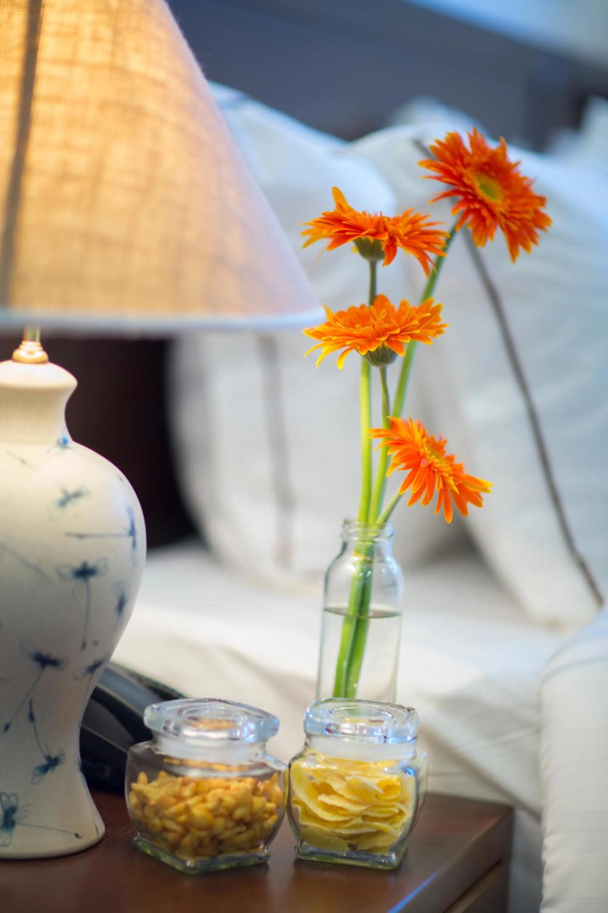 Food, Bed in Hanoi Amber Hotel