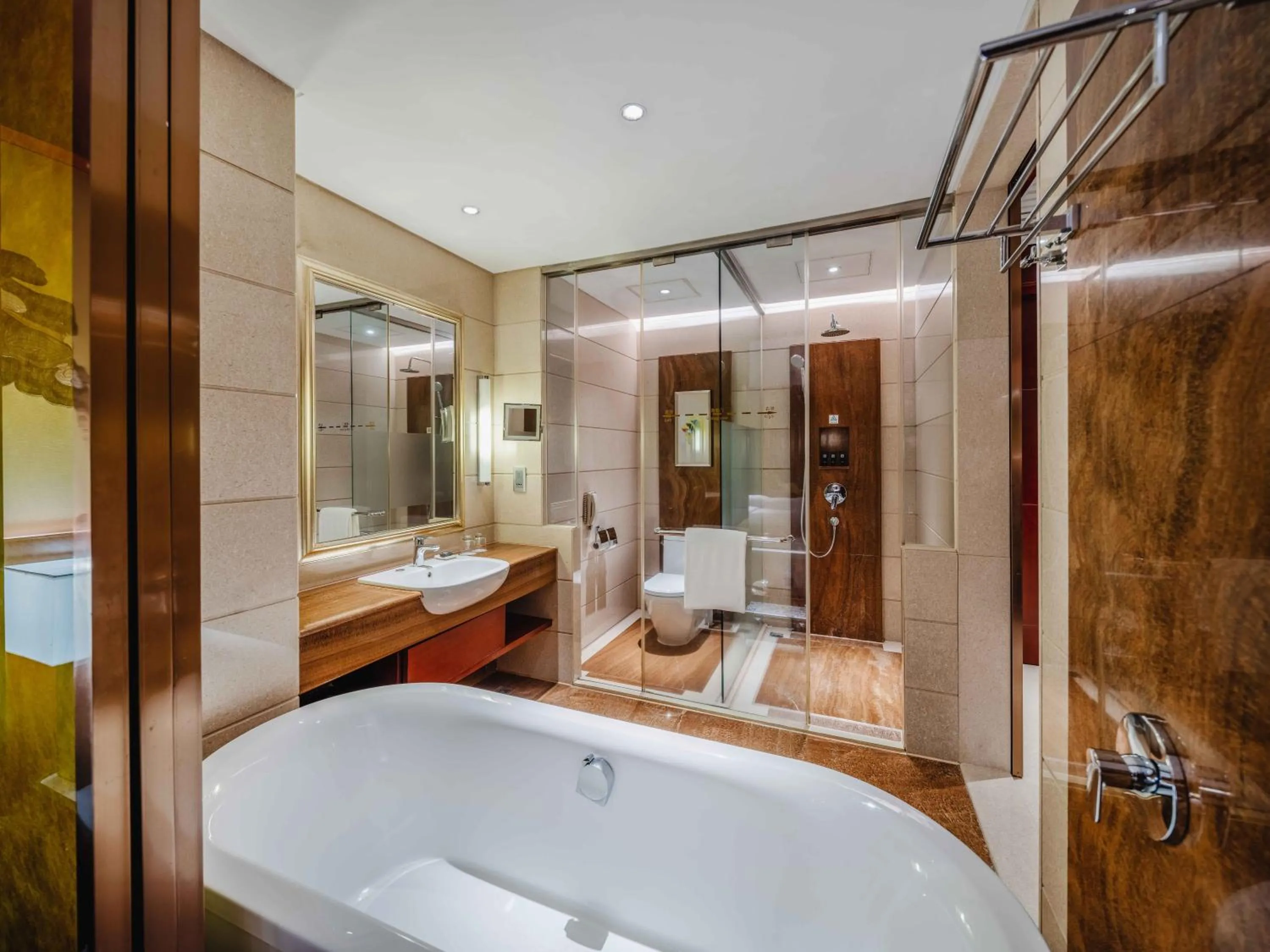 Bedroom, Bed in Marco Polo Jin Jiang