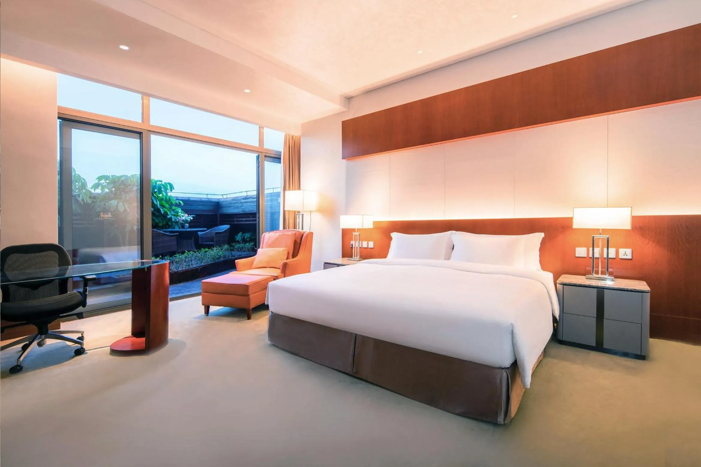 Bedroom, Bed in Marco Polo Jin Jiang