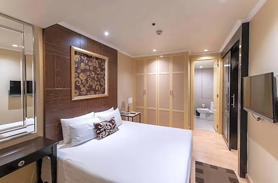 Bed in Admiral Premier Bangkok