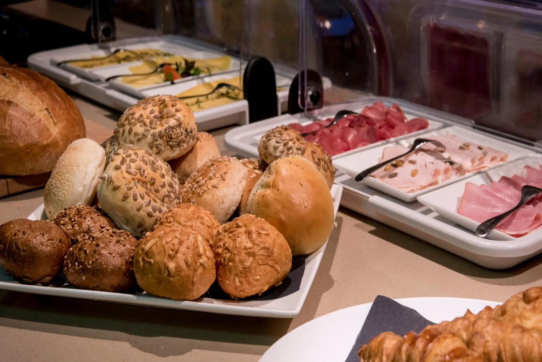 Buffet breakfast in Stadshotel Doesburg